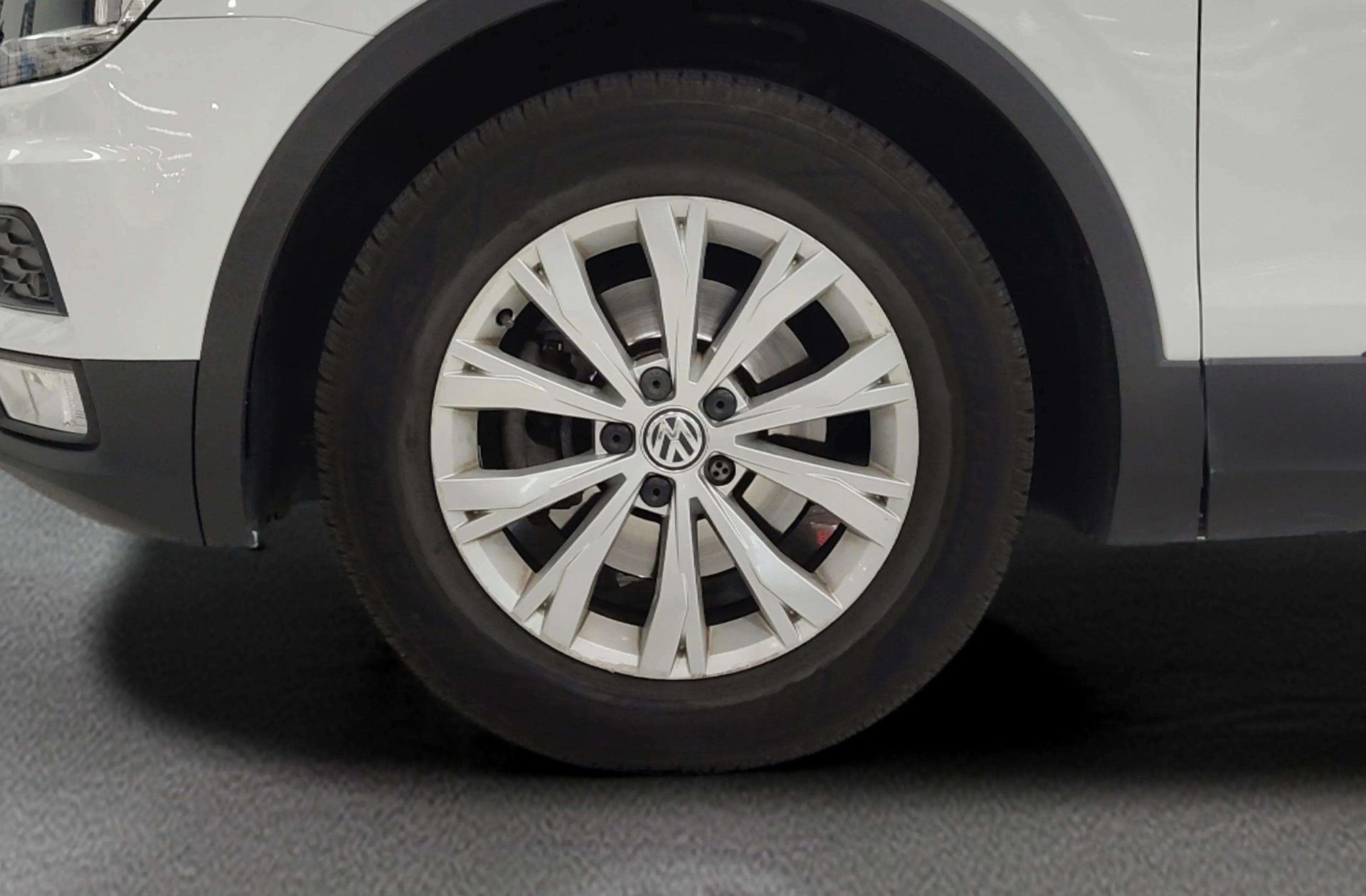 Volkswagen Tiguan Edition 2.0 TDI - foto 34