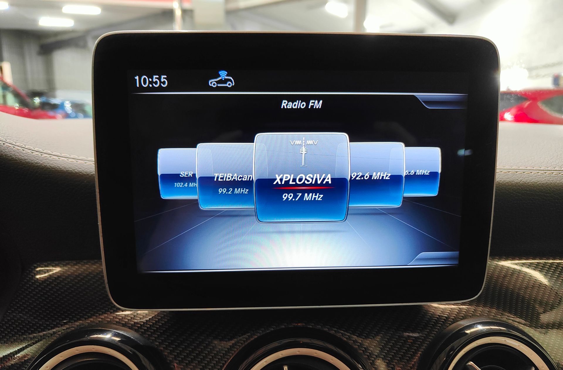Mercedes-Benz CLA Shooting Brake 200 d Pack AMG - foto 34