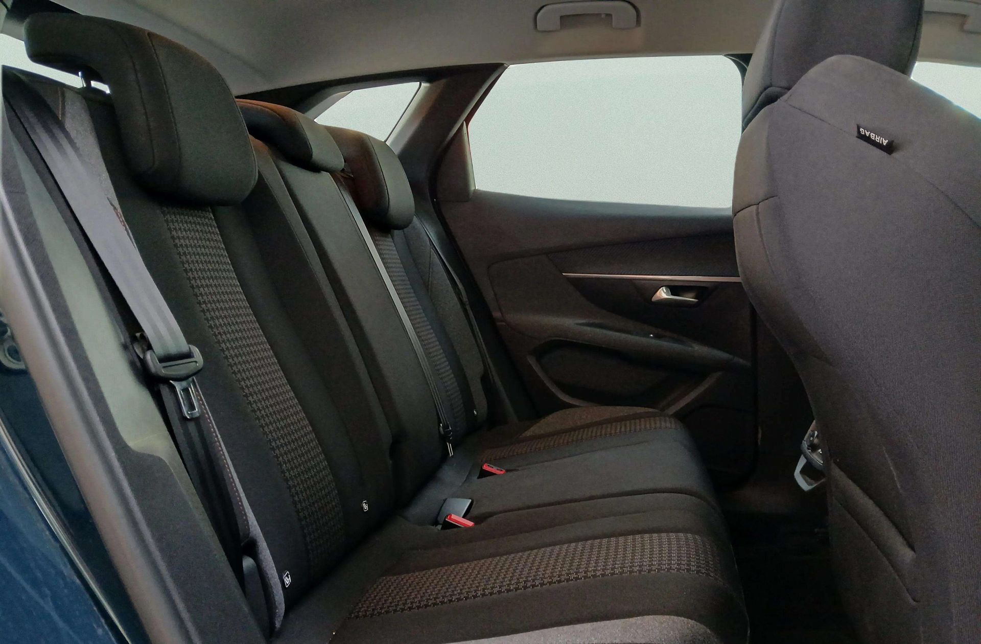 Peugeot 3008 BlueHDi 130 Active Pack - foto 18