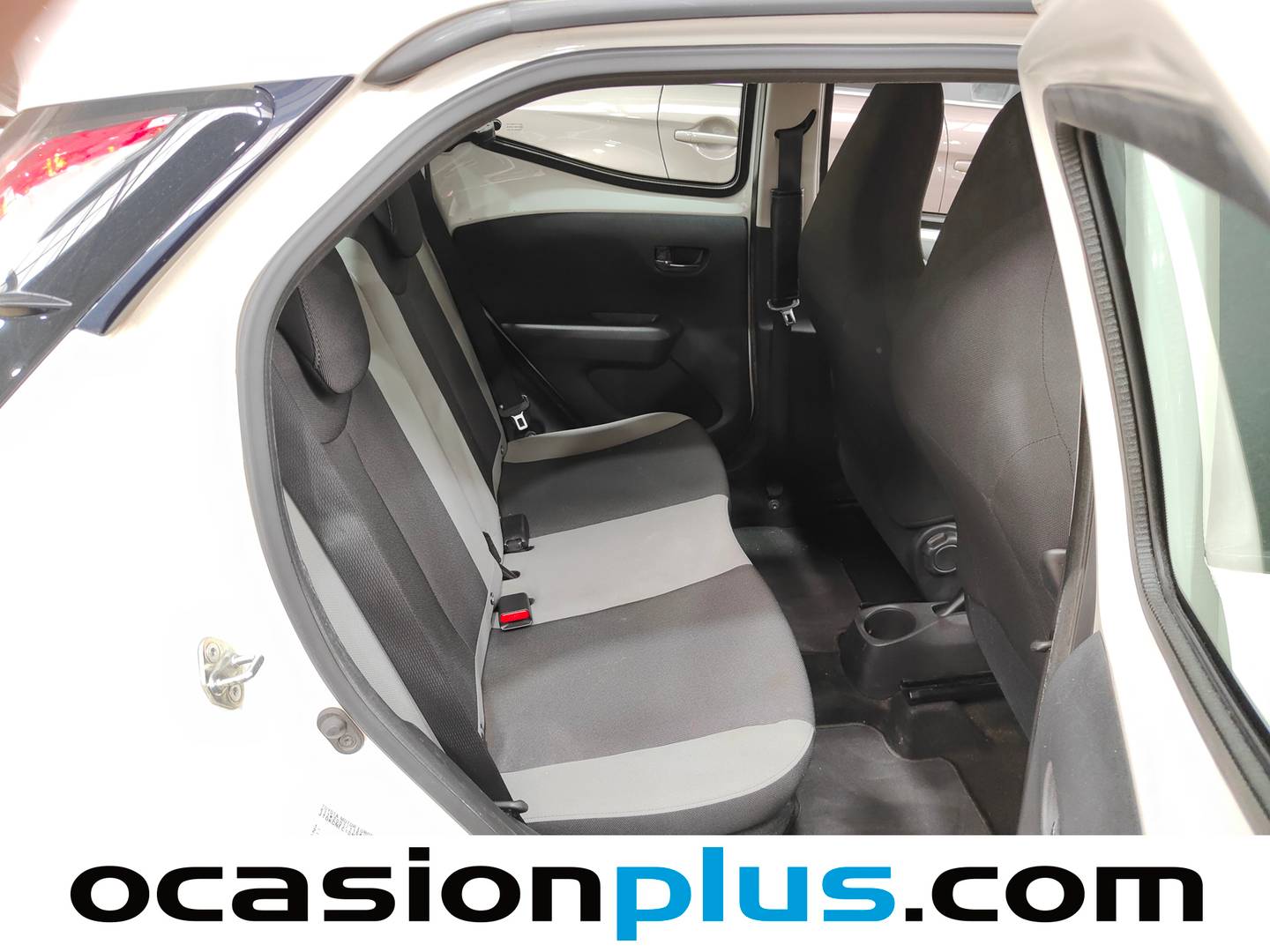 Toyota Aygo Toyota Aygo 1.0 70 X-Play  (69 CV) al mejor precio