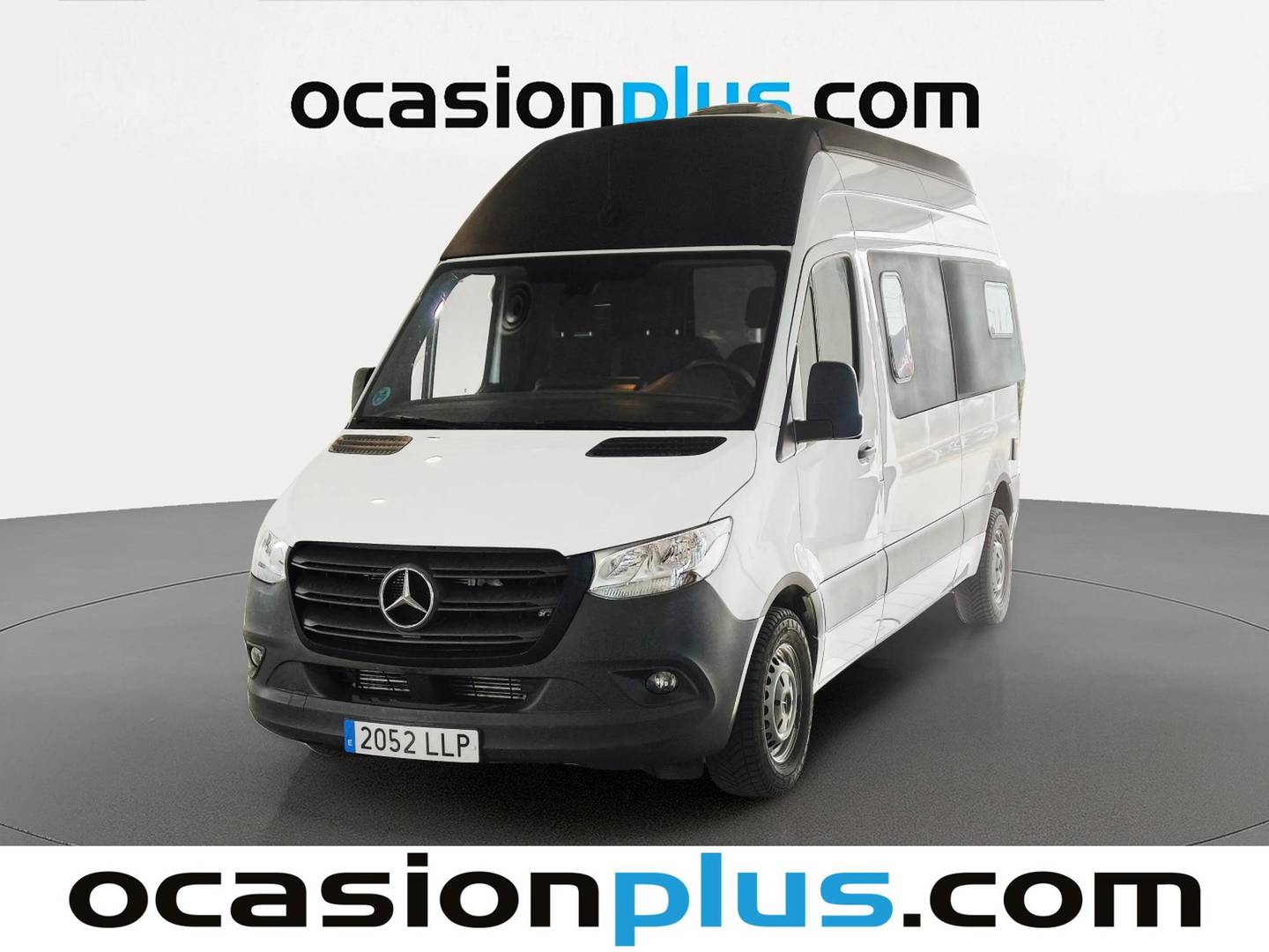 Foto delantera Mercedes Sprinter Mercedes Sprinter Furgon 211 CDI MEDIO 3.0T T. ALTO TD (114 CV) Camperizada 3 Plazas derecha