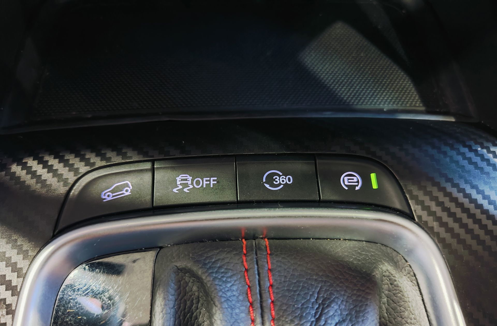 MG ZS 1.0T Luxury - foto 14