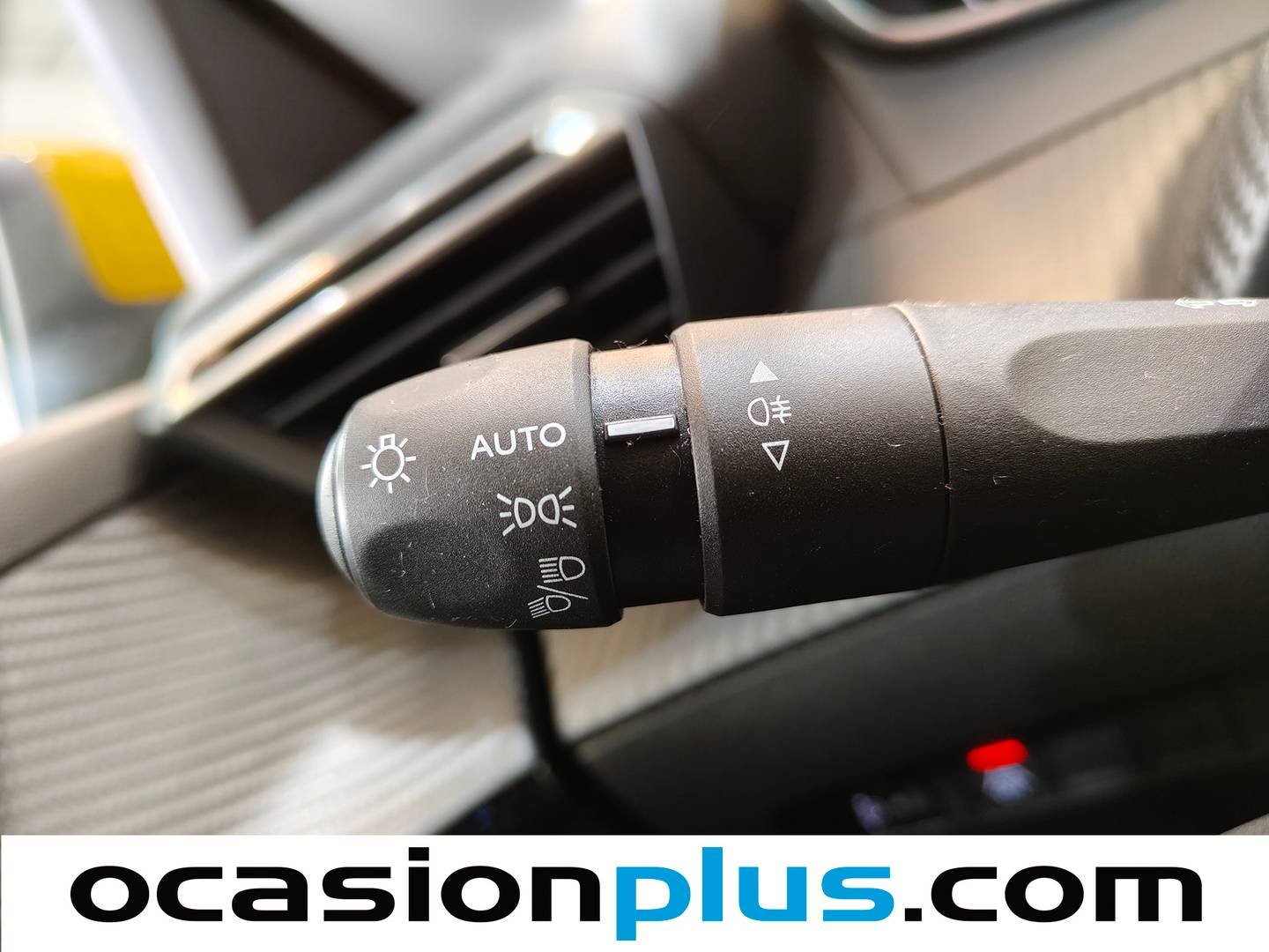 Acabados Peugeot 208 Peugeot 208 PureTech 75 S&S Active Pack (75 CV)