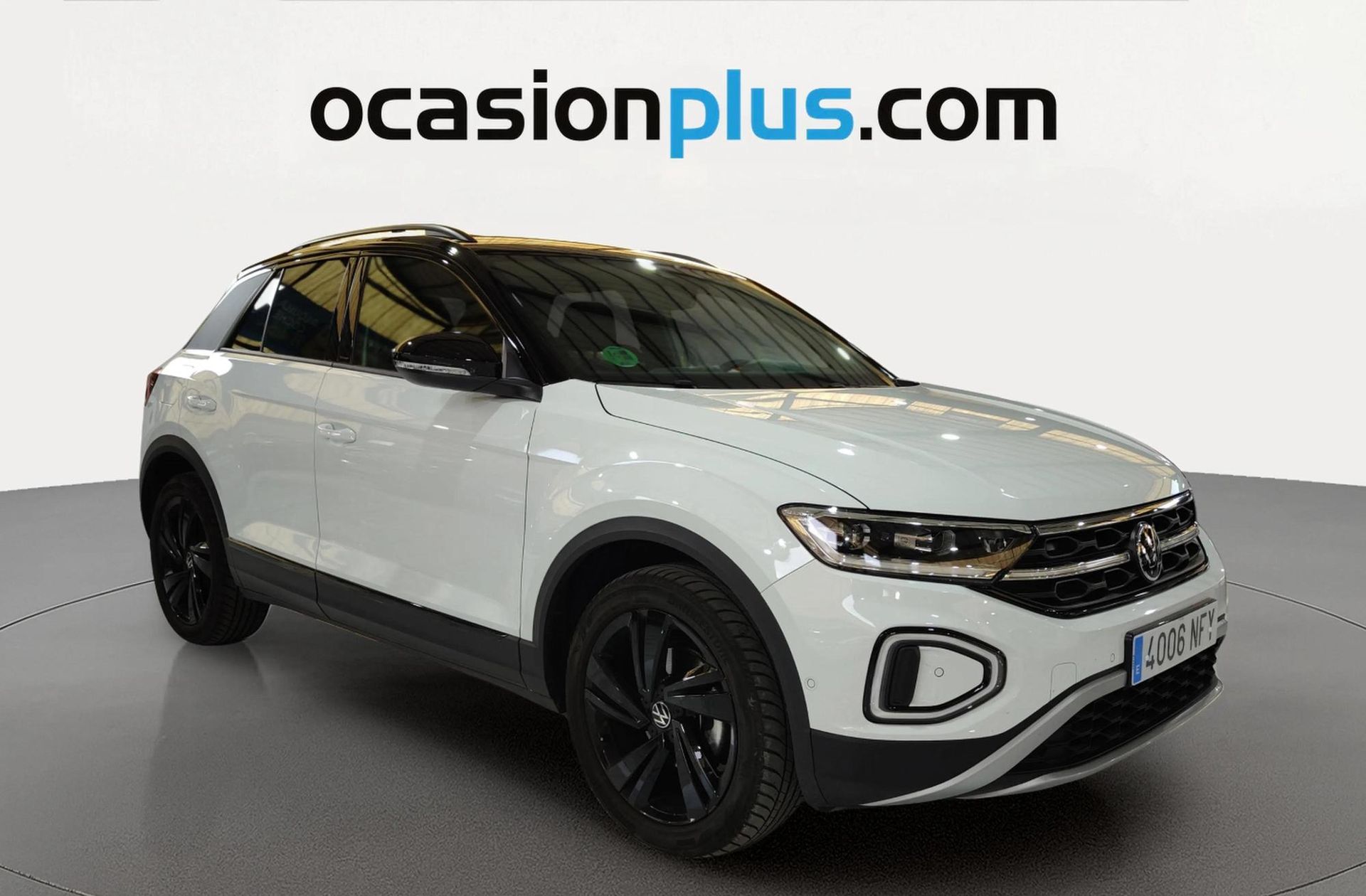 Volkswagen T-Roc Dark Line 1.5 TSI DSG - foto 2