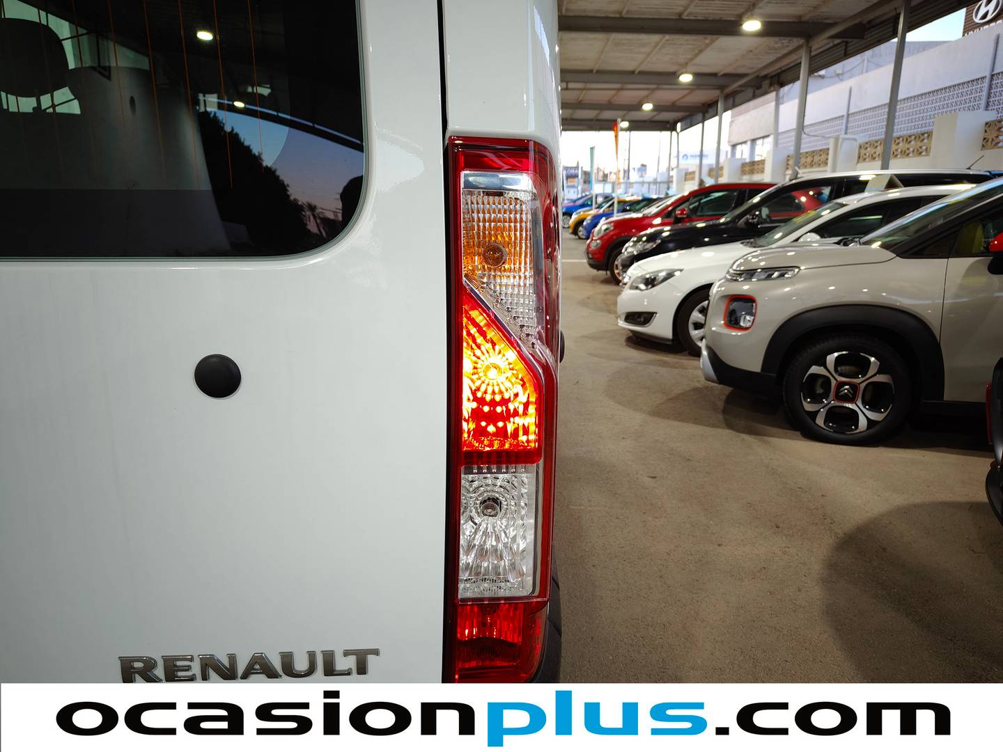 Renault Master Renault Master Combi9 L2H2 3500 Energy dCi (145 CV) 9 Plazas diésel