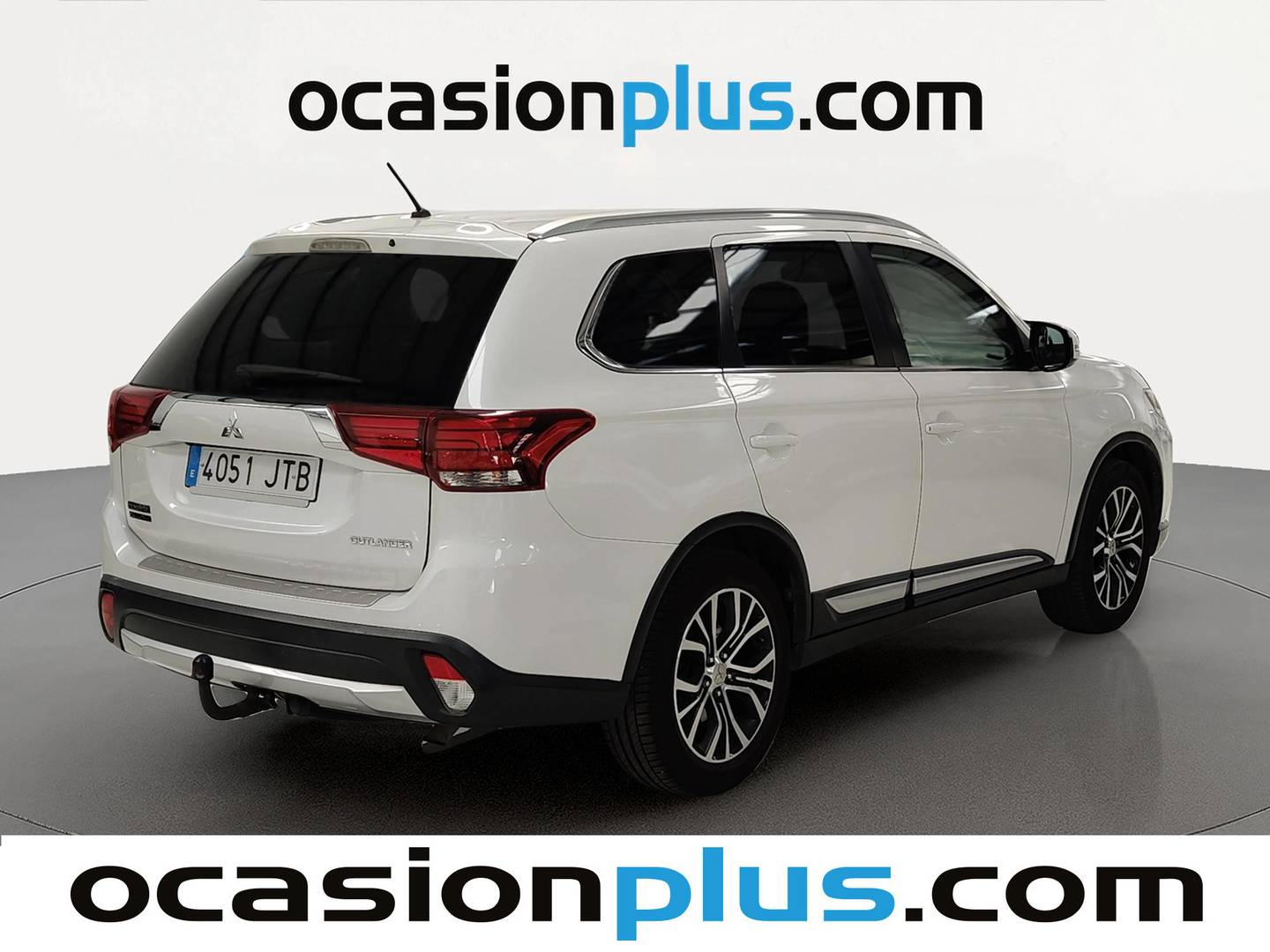 Foto trasera Mitsubishi Outlander Mitsubishi Outlander 220 DI-D Motion 2WD (150 CV) derecha