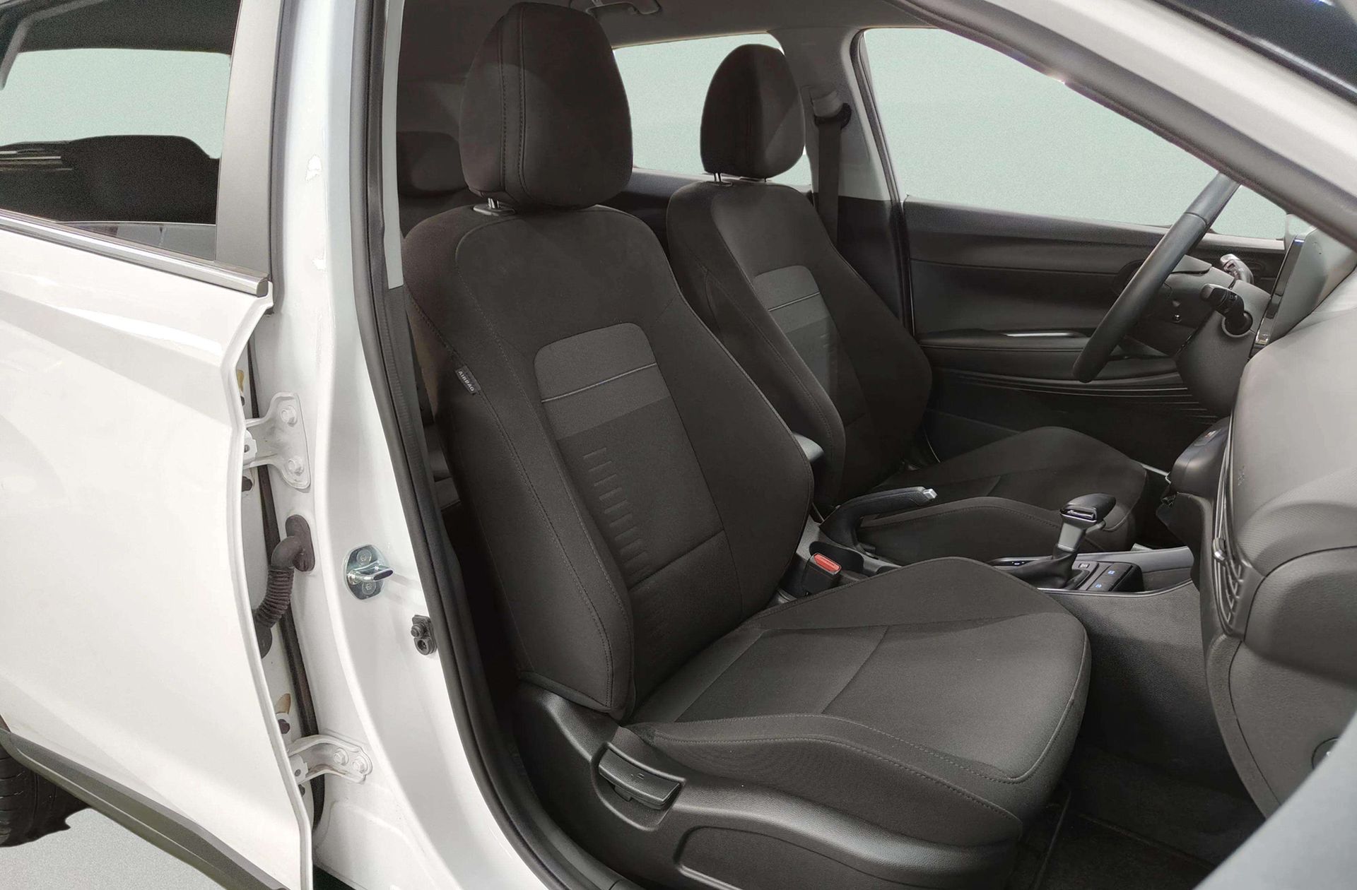 Hyundai Bayon 1.0 T-GDi 48V Tecno DCT - foto 18