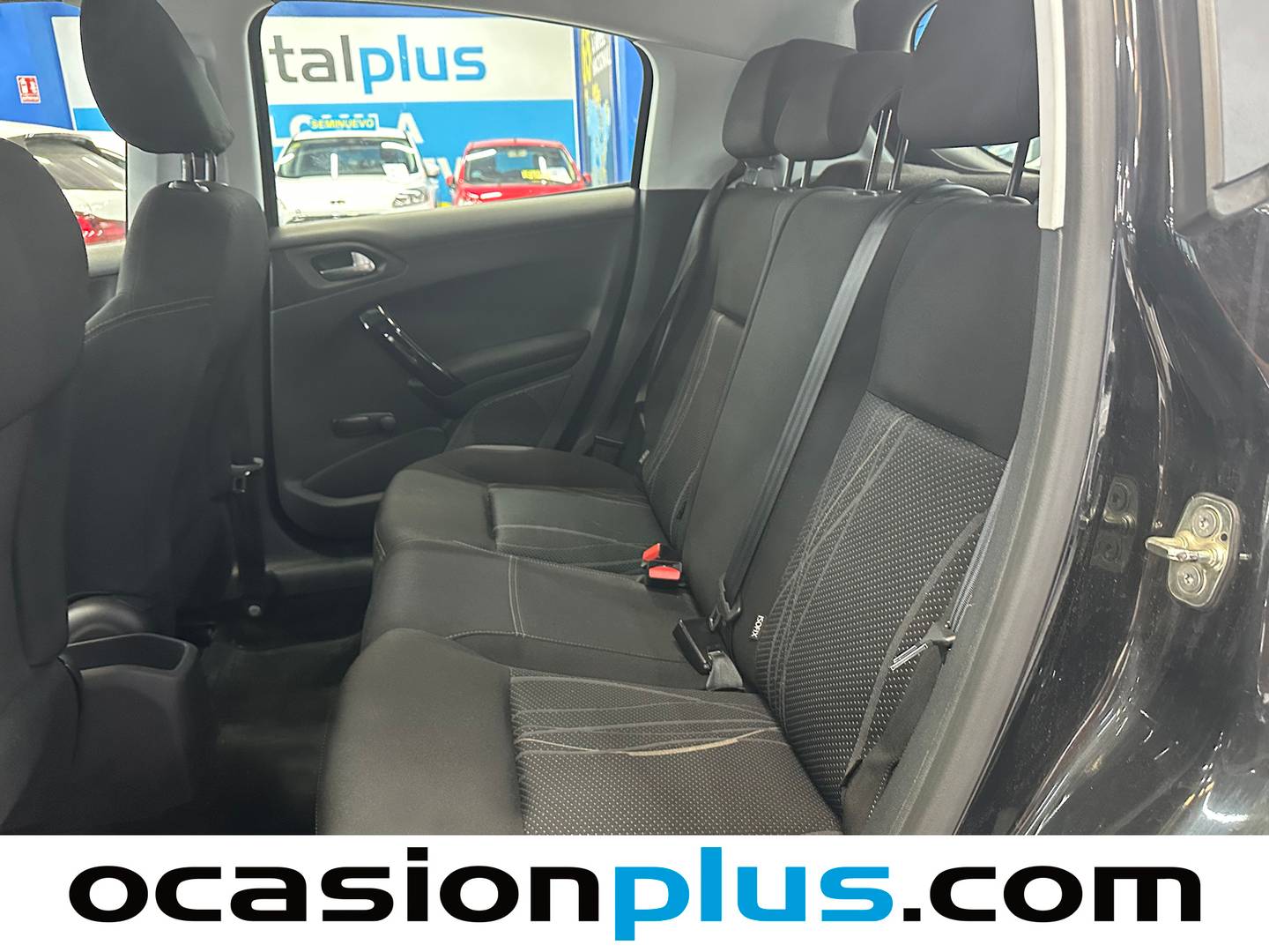 Foto asientos traseros Peugeot 208 Peugeot 208 1.2 VTi Active (82 CV)