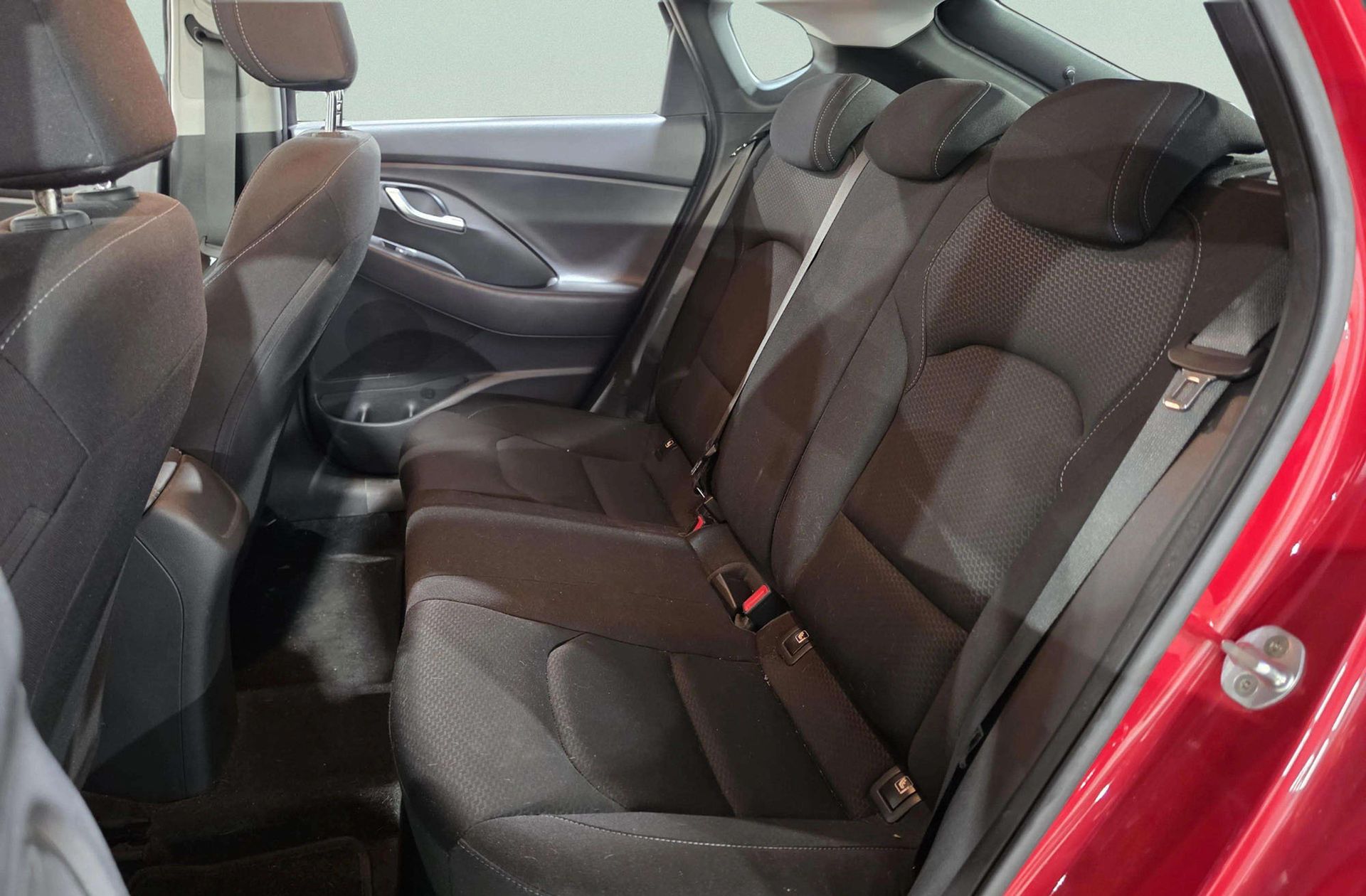 Hyundai i30 Fastback 1.0 T-GDi Klass - foto 11