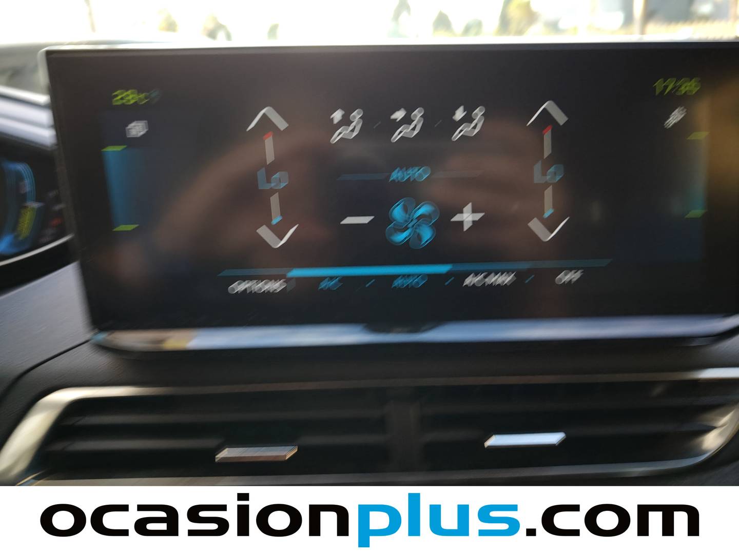 Foto Peugeot 3008 Hybrid Peugeot 3008 Hybrid 300 Allure Pack e-EAT8 (300 CV)