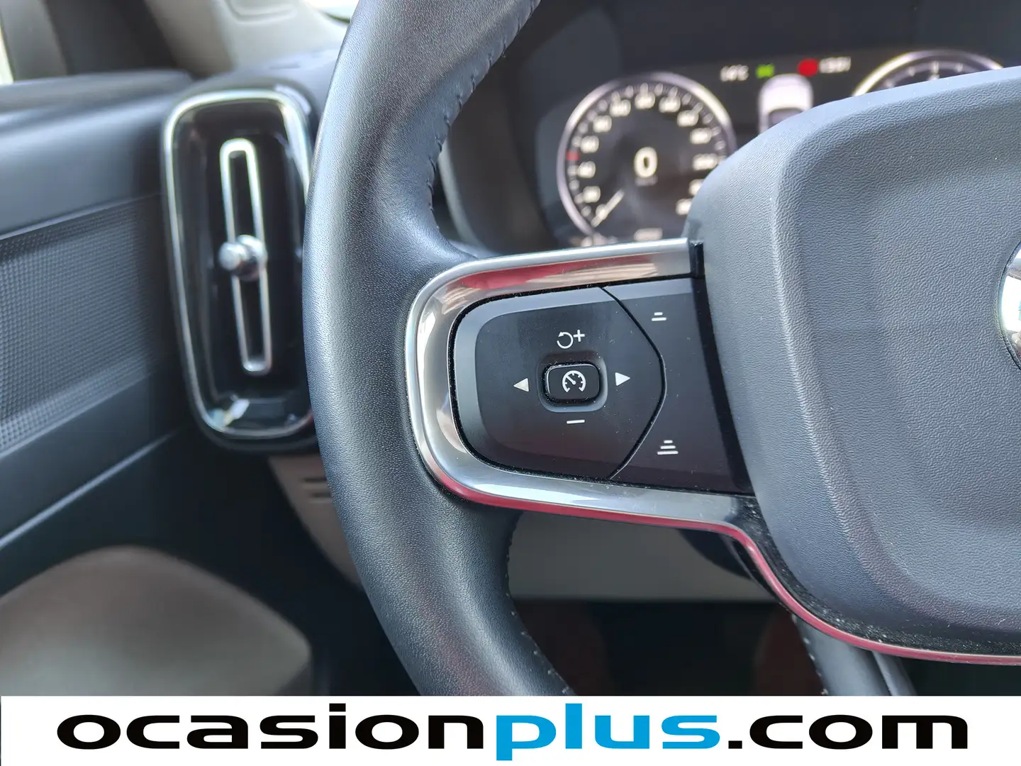 Foto Volvo XC40 Volvo XC40 T3 Business Plus Auto (163 CV)