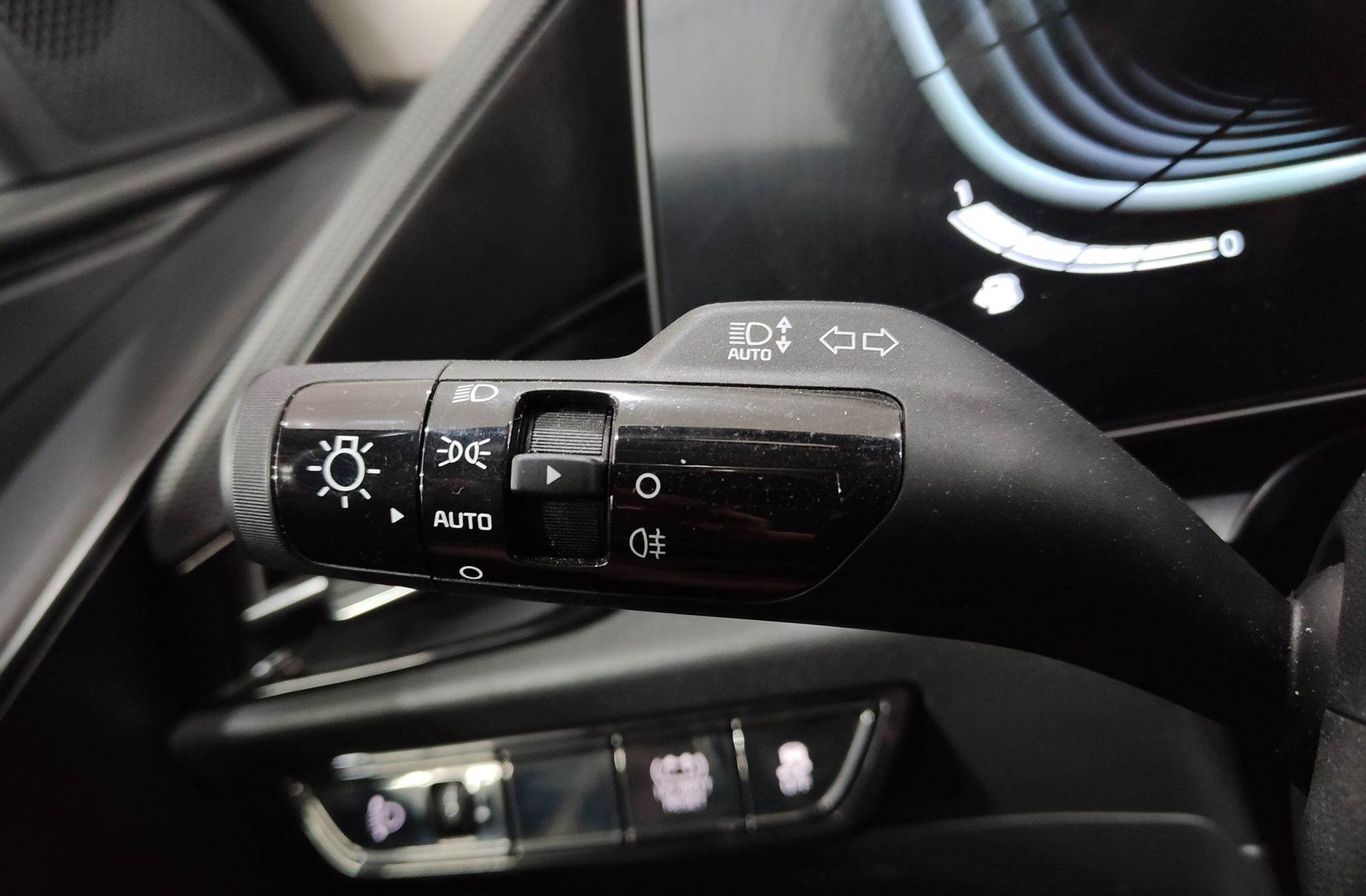 Kia Niro 1.6 GDi HEV Concept - foto 23