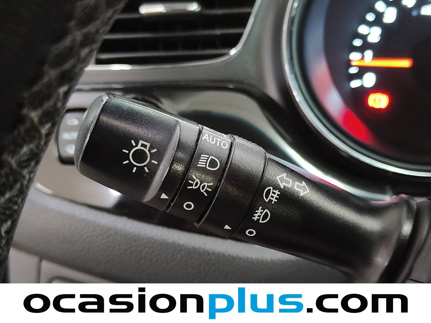 KIA Ceed Sportswagon KIA Ceed Sportswagon 1.6 CRDi VGT Emotion Automatico (128 CV) de segunda mano