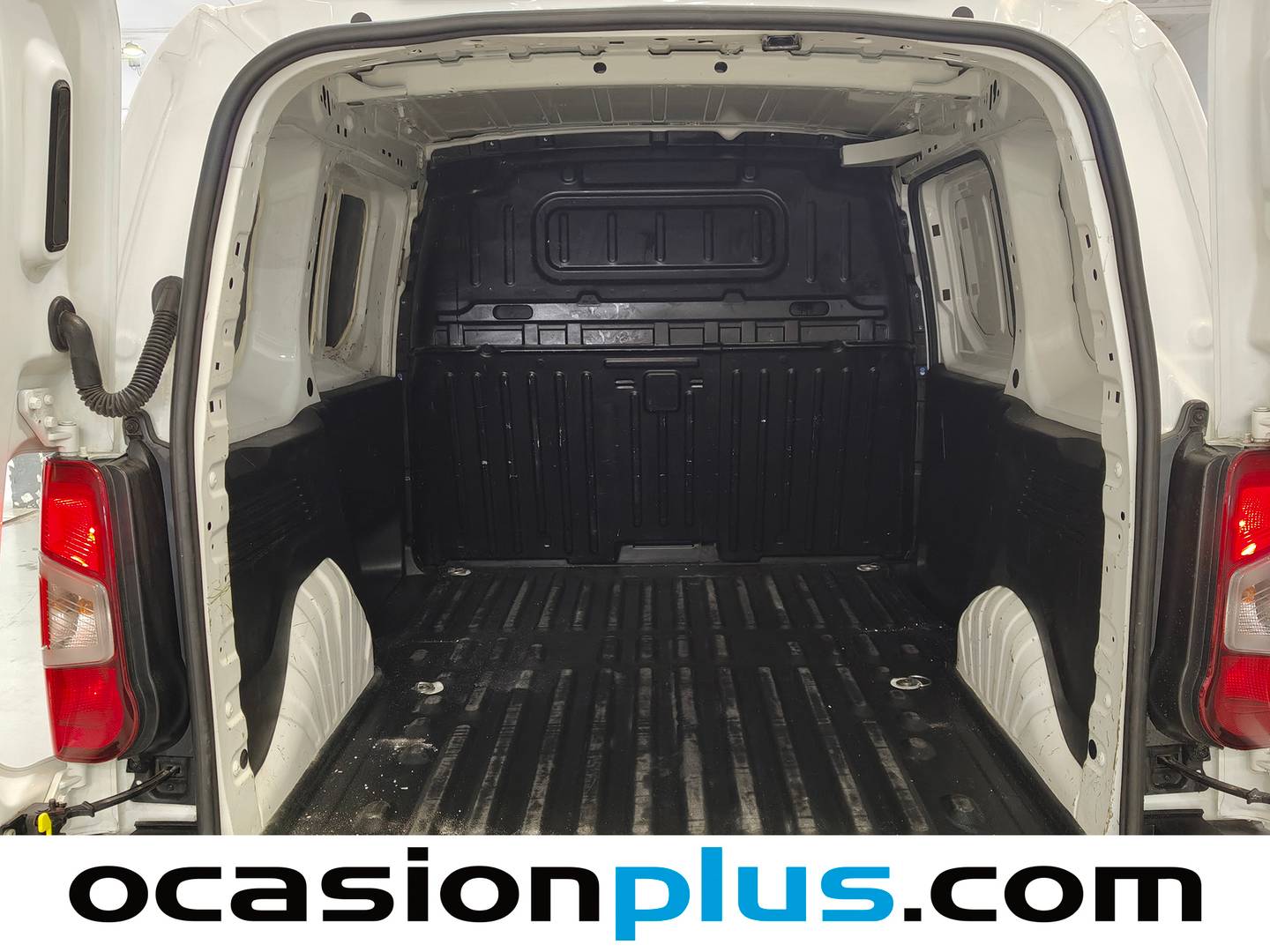 Fotos maletero Peugeot Partner Peugeot Partner Furgon BlueHDi 100 S&S Premium Standard 600kg (98 CV)