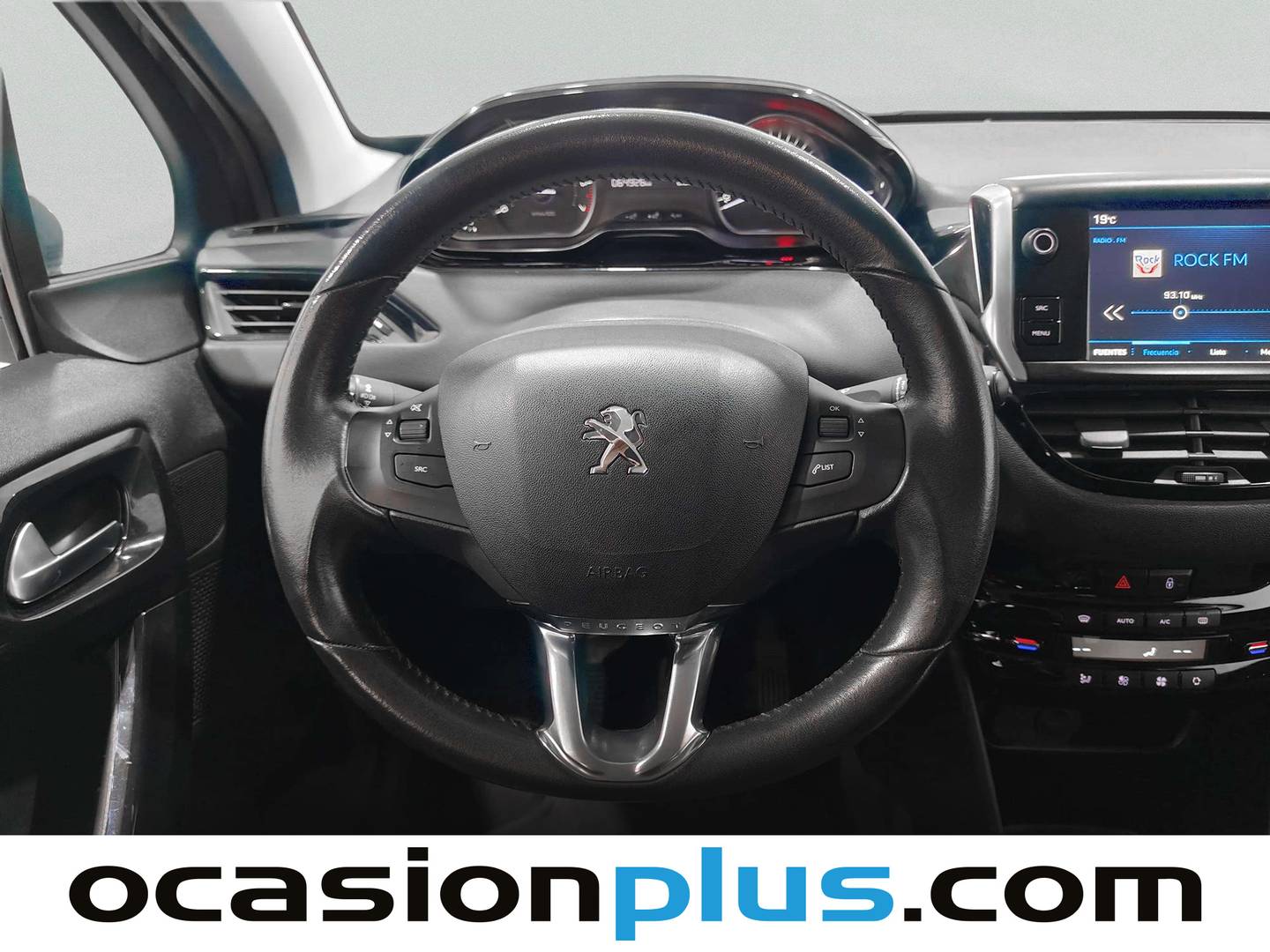 Peugeot 208 Peugeot 208 5P Signature 1.2L PureTech (82CV) de ocasión