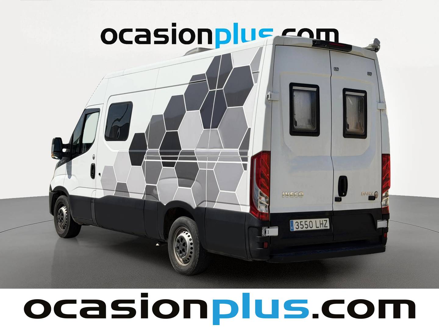 Foto trasera Iveco Daily Iveco Daily 2.3 TD 35S 16S V 3520L/H2 Blue Power (156 CV) 4 Plazas Camperizada izquierda