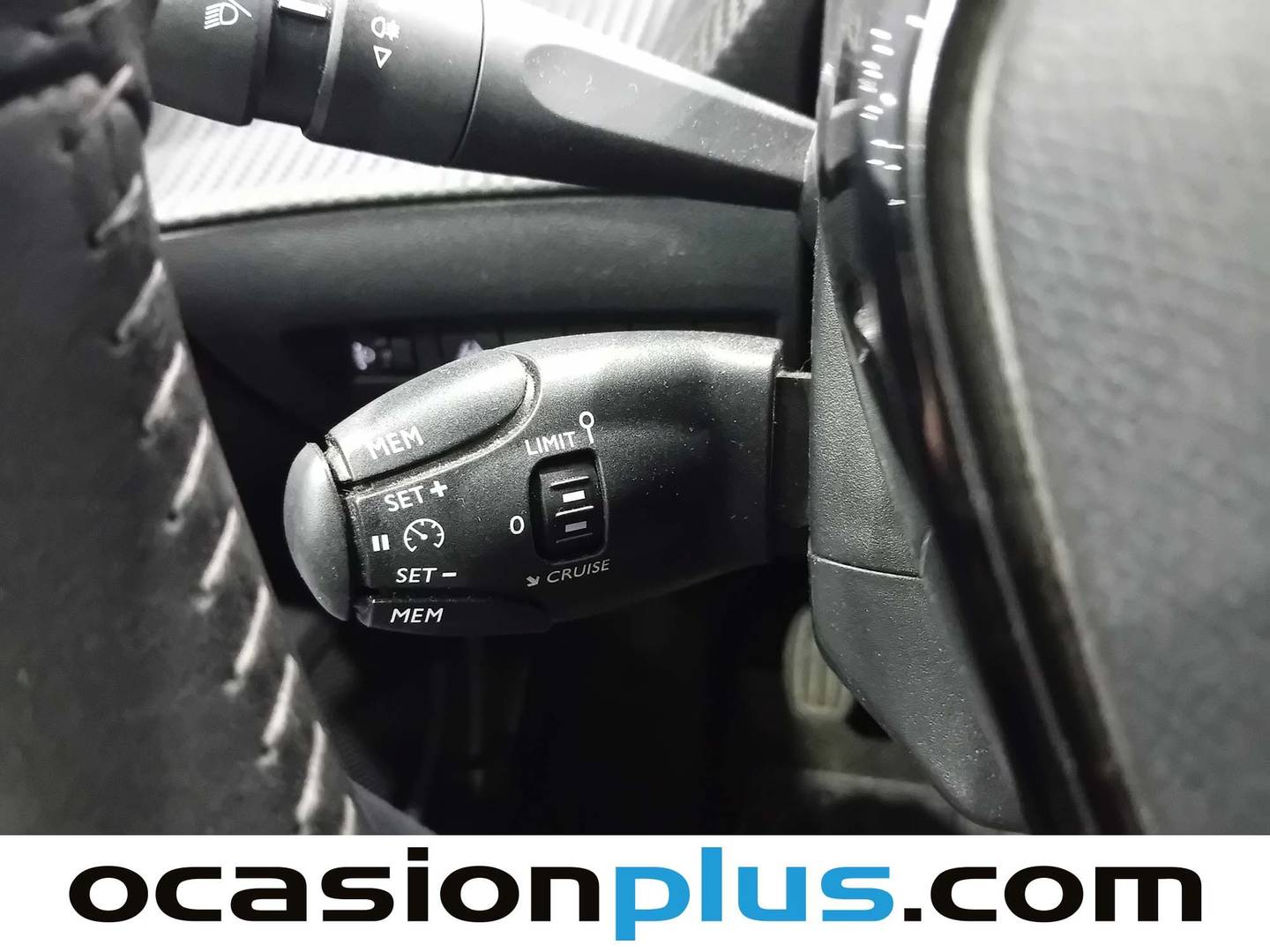 Foto Peugeot 2008 Peugeot 2008 PureTech 100 S&S Allure (100 CV)