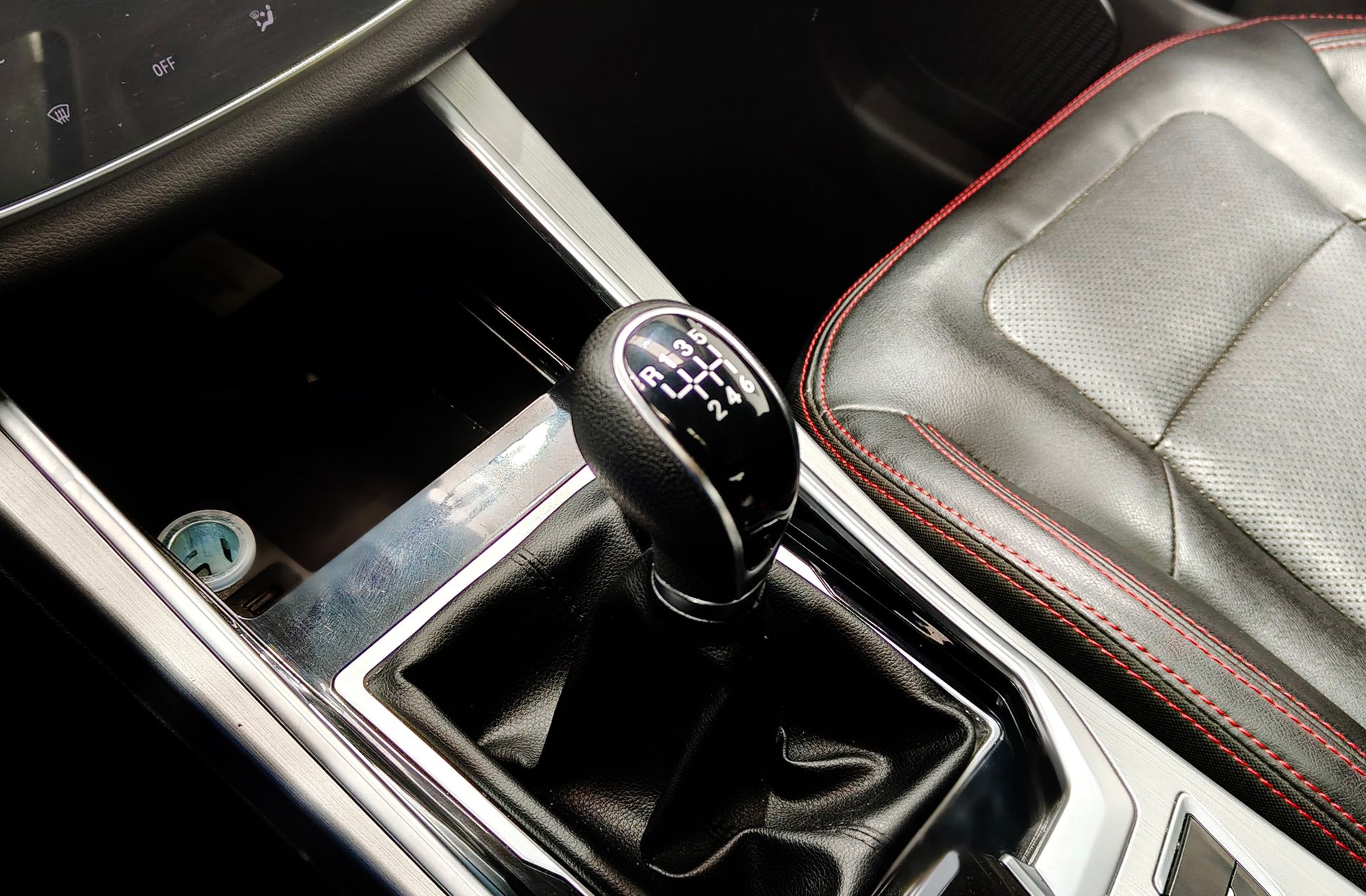 SWM G01 1.5T Luxury - foto 5