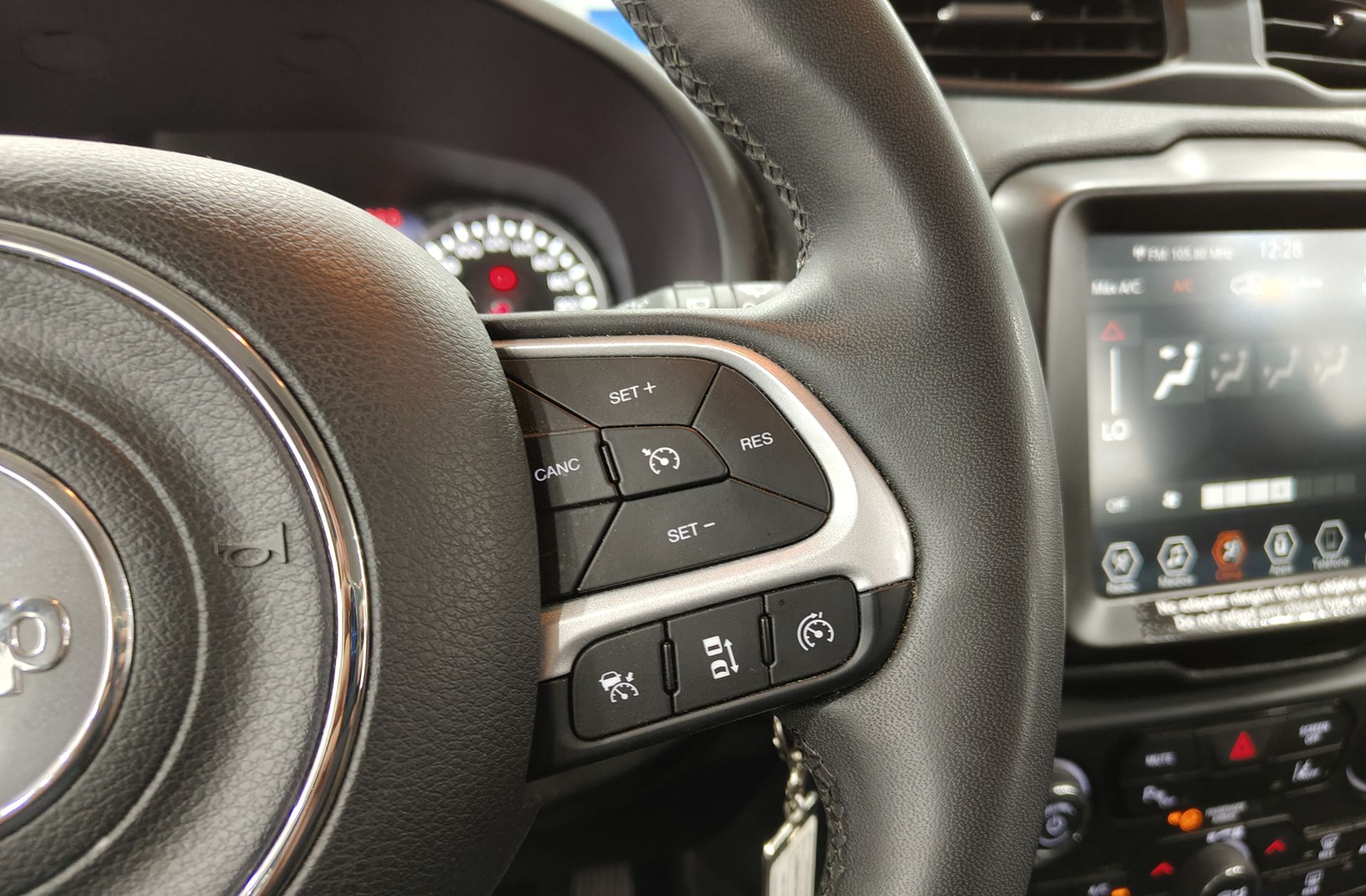 Jeep Renegade 1.0G Limited 4x2 - foto 23