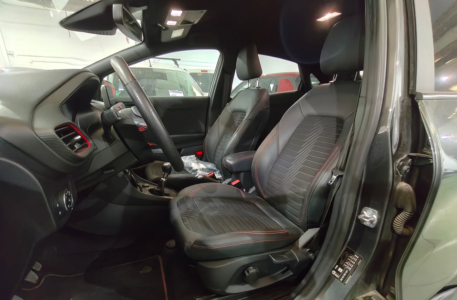 Ford Puma 1.0 EcoBoost MHEV ST-Line X - foto 14