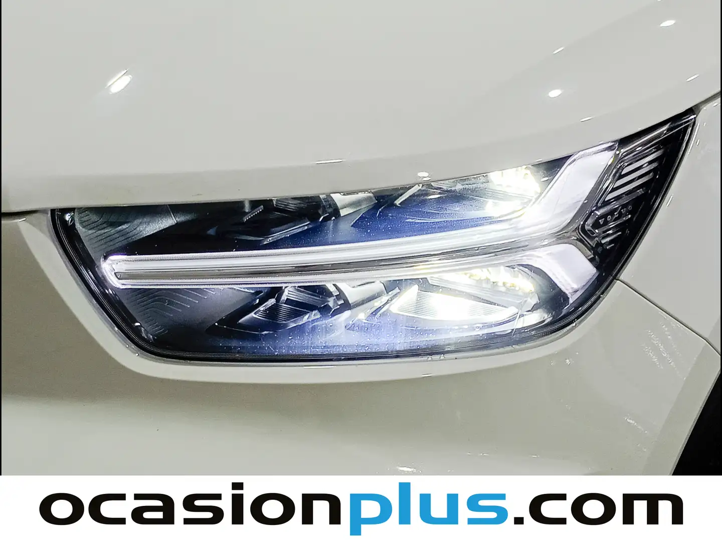 Foto Volvo XC40 Volvo XC40 T3 Momentum (156 CV)