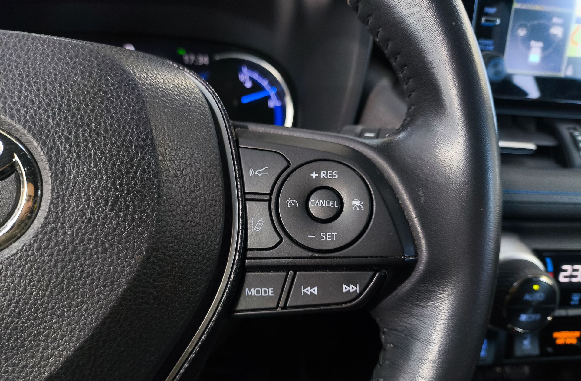 Toyota RAV4 2.5l Hybrid Feel! 4WD - foto 30