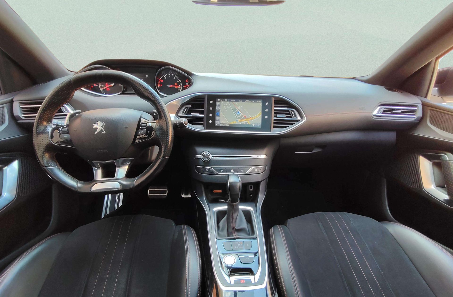 Peugeot 308 SW 1.2 PureTech GT Line EAT6 - foto 7