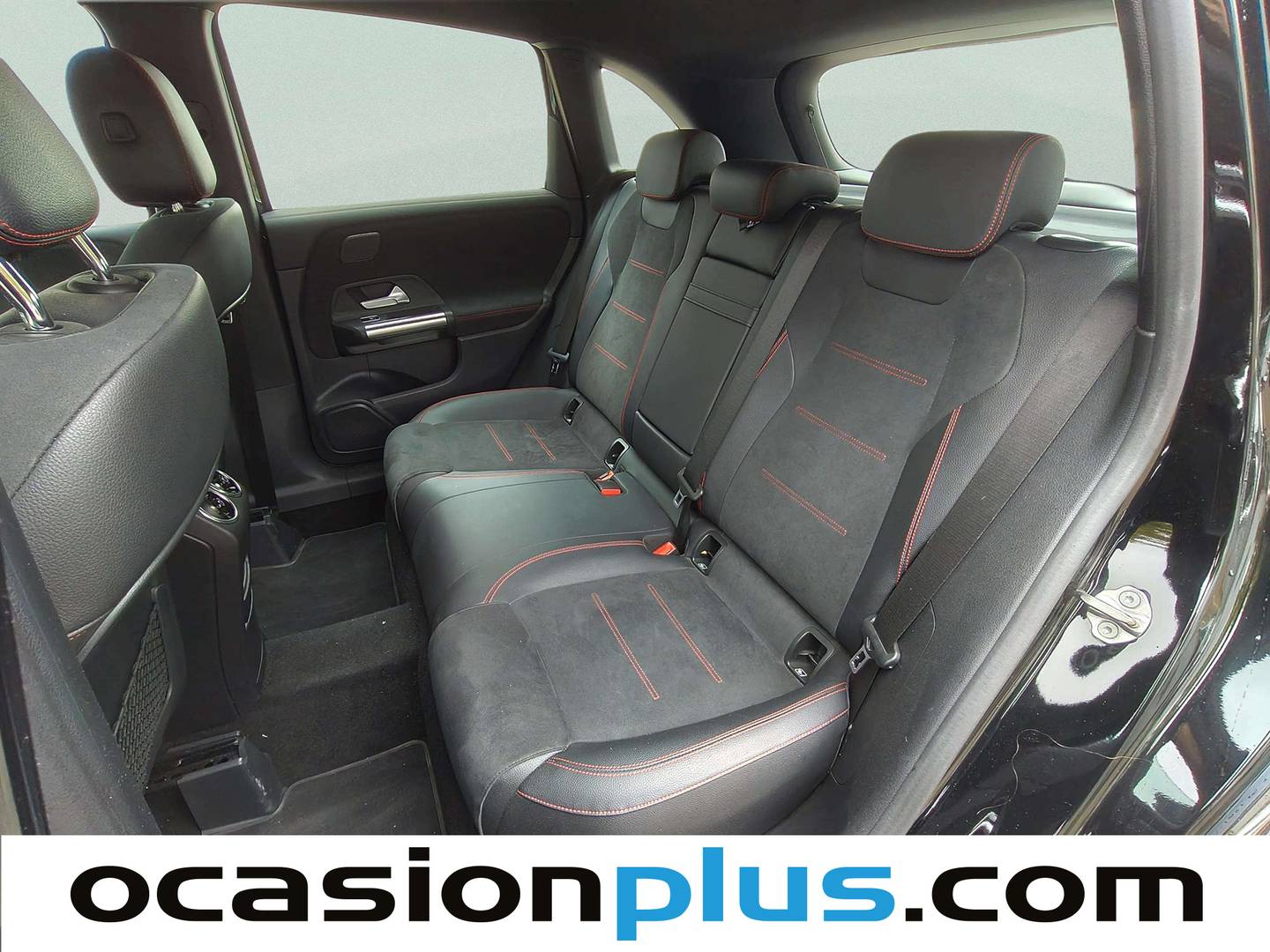 Foto asientos traseros Mercedes Clase B Mercedes Clase B 200 d (150 CV)