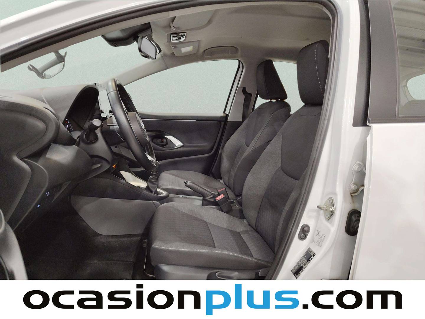 Foto asientos delanteros Toyota Yaris Toyota Yaris 1.5 S-Edition (125 CV)