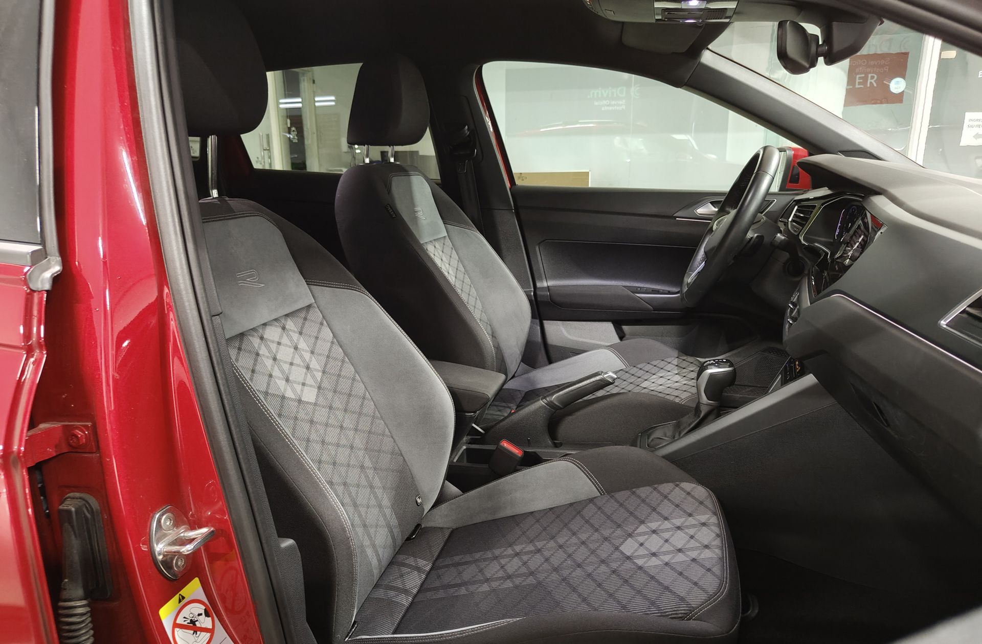 Volkswagen Taigo R-Line 1.5 TSI DSG - foto 19