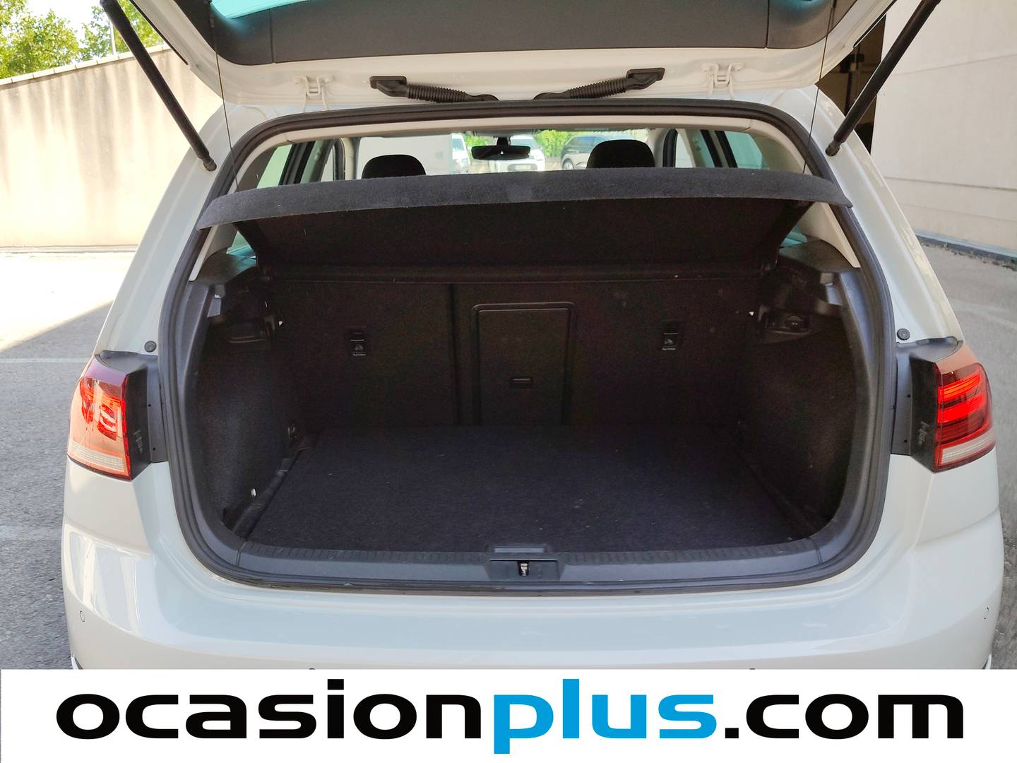 Fotos maletero Volkswagen Golf Volkswagen Golf Advance 1.4 TSI (125 CV)
