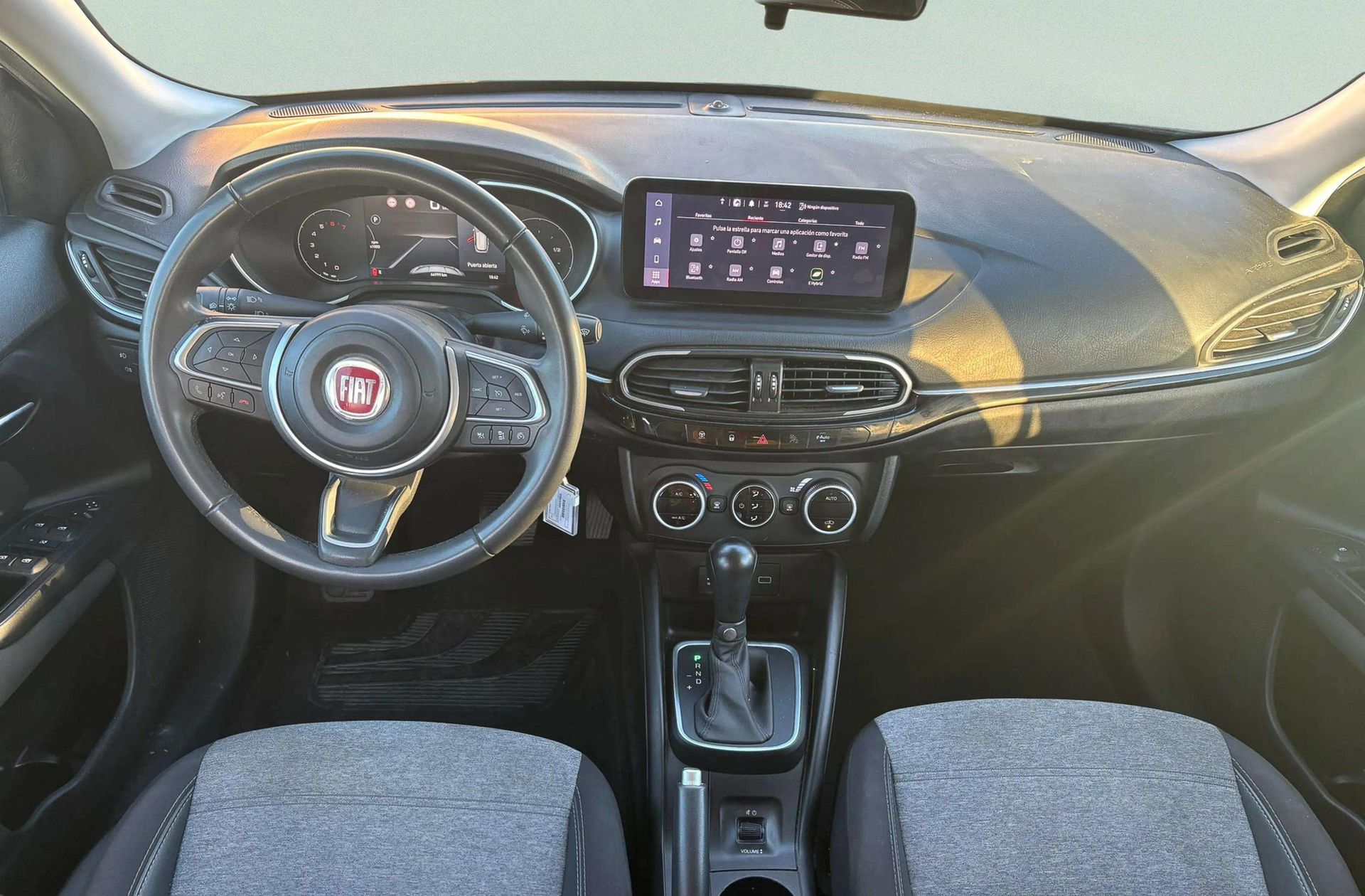 Fiat Tipo 1.5 Hybrid Cross DCT - foto 6