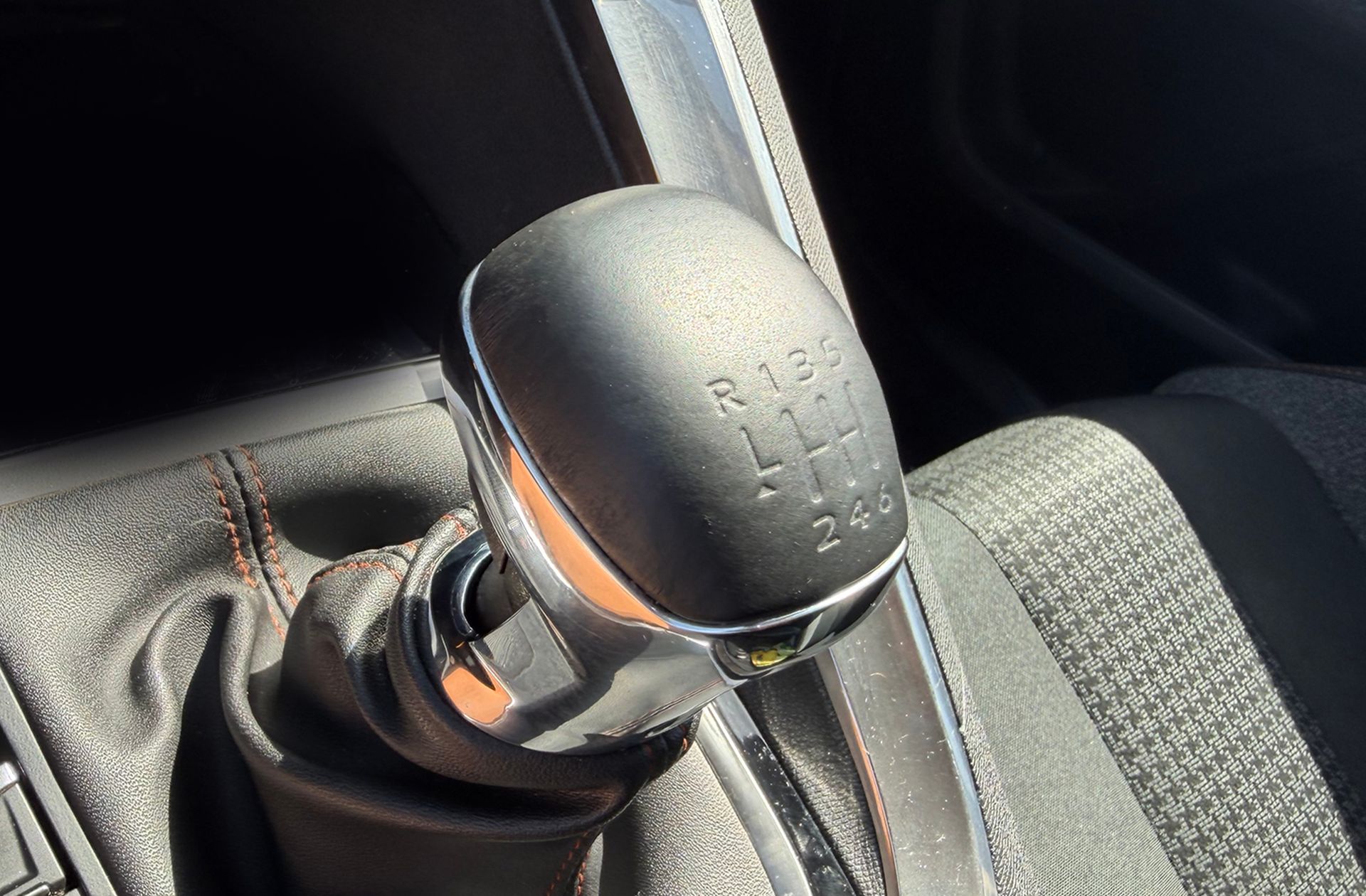 Peugeot 5008 1.2L PureTech Active 7 plazas - foto 5