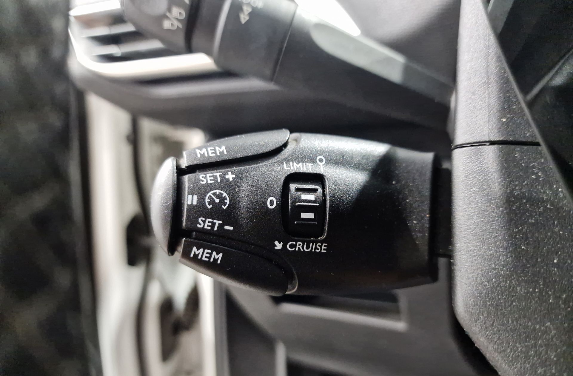 Peugeot 3008 PureTech 130 Active - foto 23