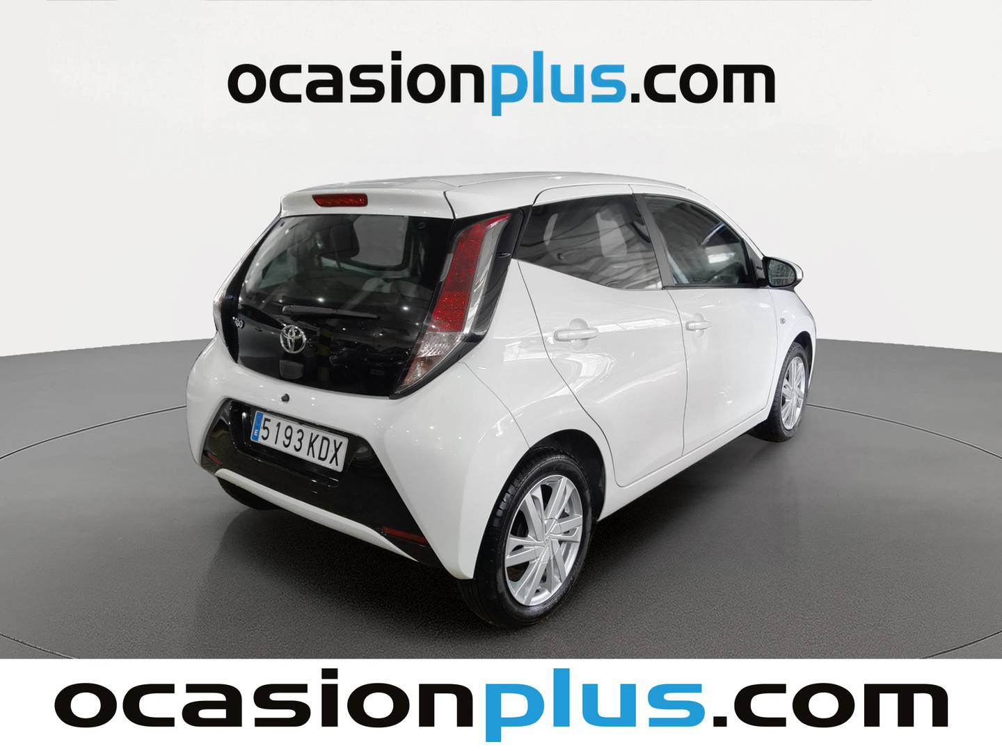 Foto trasera Toyota Aygo Toyota Aygo 1.0 70 x-play (69 CV) derecha