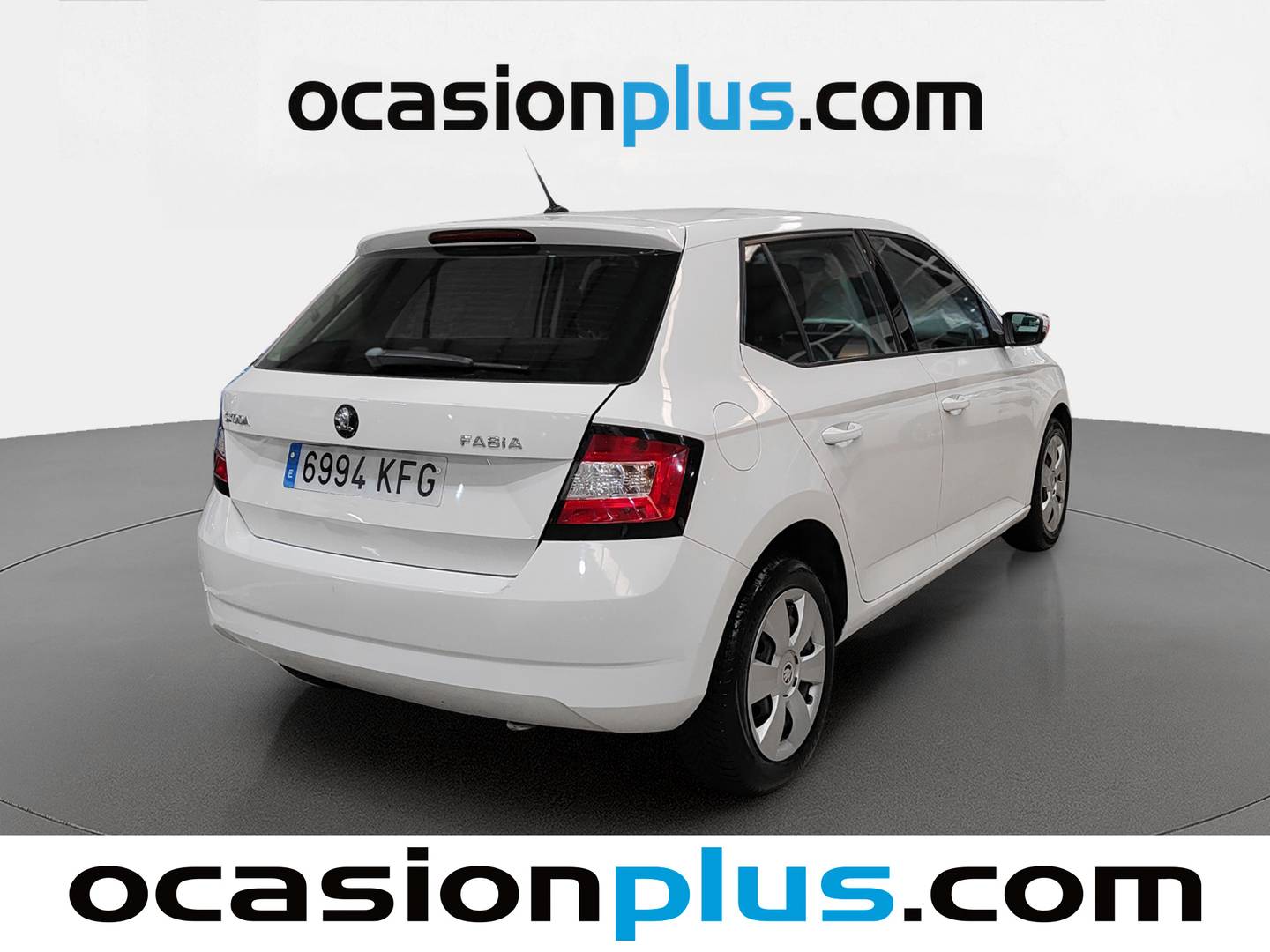 Foto trasera Skoda Fabia Skoda Fabia 1.0 MPI Business (75 CV) izquierda