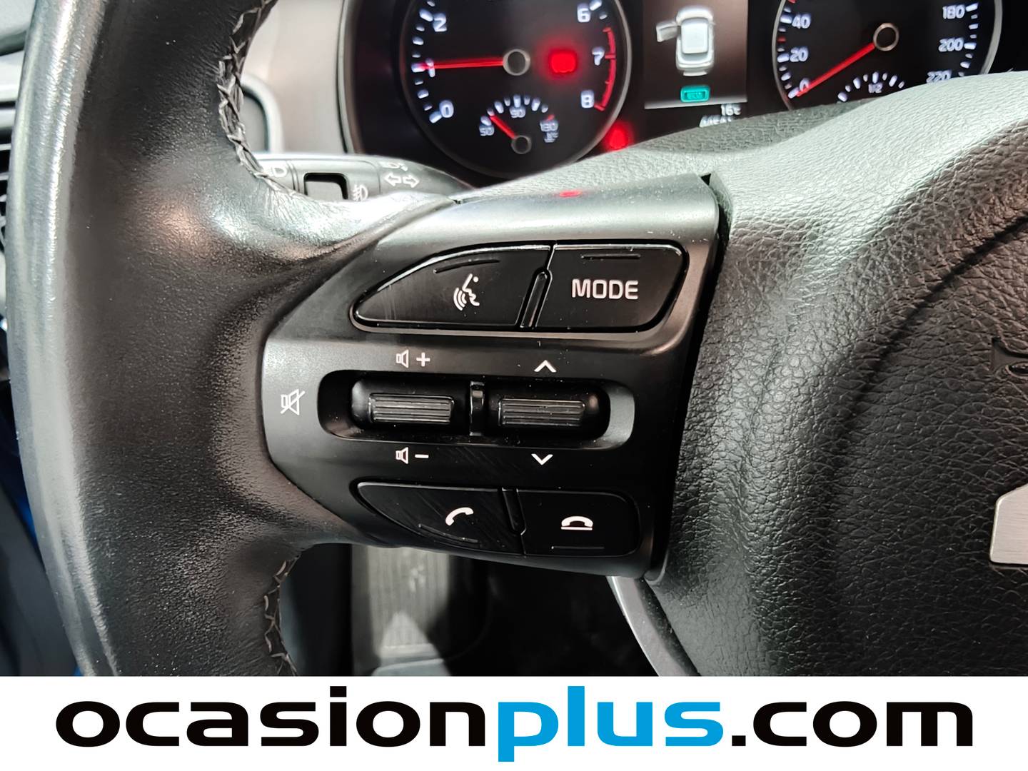 Equipamiento del KIA Stonic KIA Stonic 1.0 T-GDi MHEV Concept Plus (100 CV)