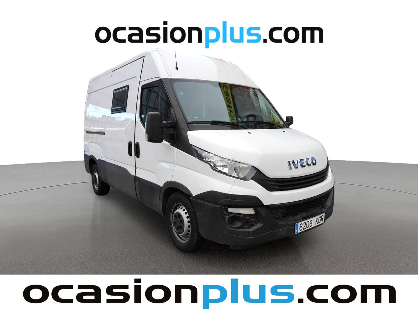 Foto delantera Iveco Daily Iveco Daily 2.3 TD 35S 16 3520/H2 (156 CV) Camperizada derecha