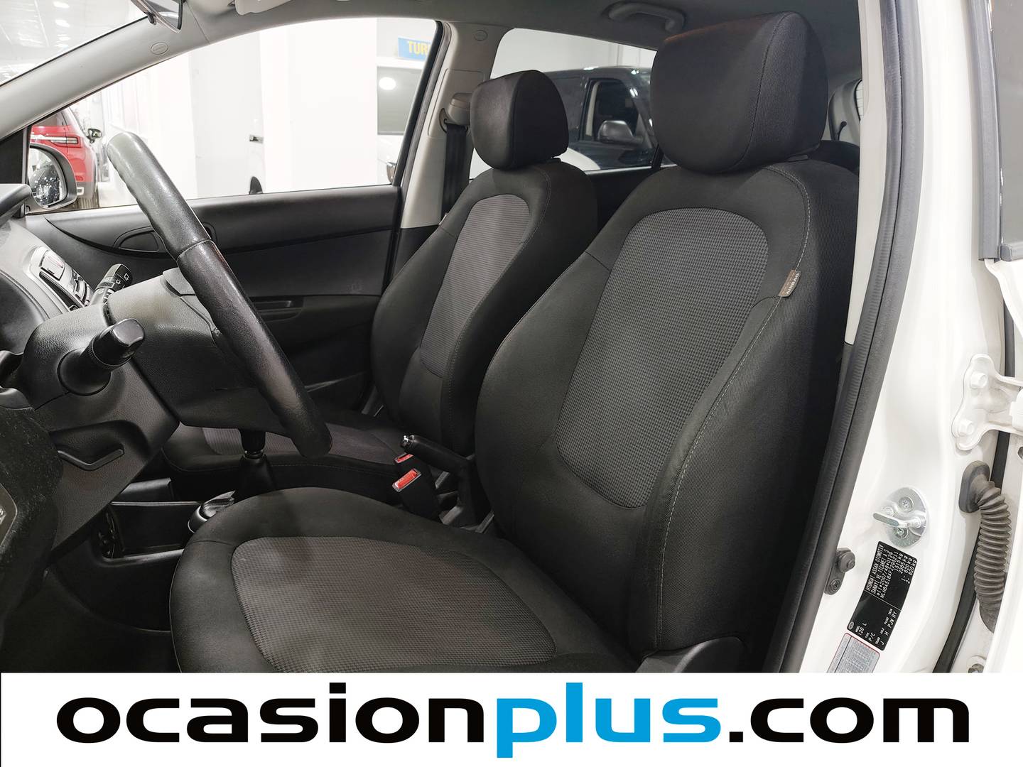 Foto asientos delanteros Hyundai i20 Hyundai i20 1.2 MPI Go! (85 CV)