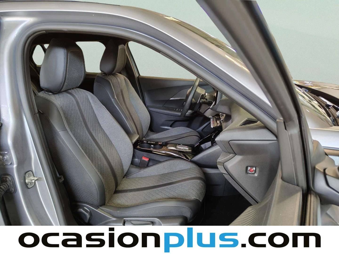 Peugeot 2008 Peugeot 2008 Allure Hybrid eDCS6 (145 CV) 2025