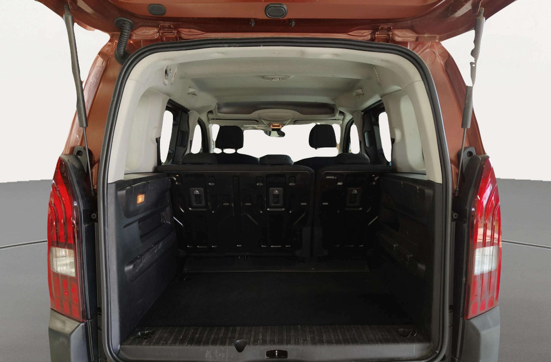 Peugeot Rifter BlueHDi 130 Active Standard NAV+ - foto 16