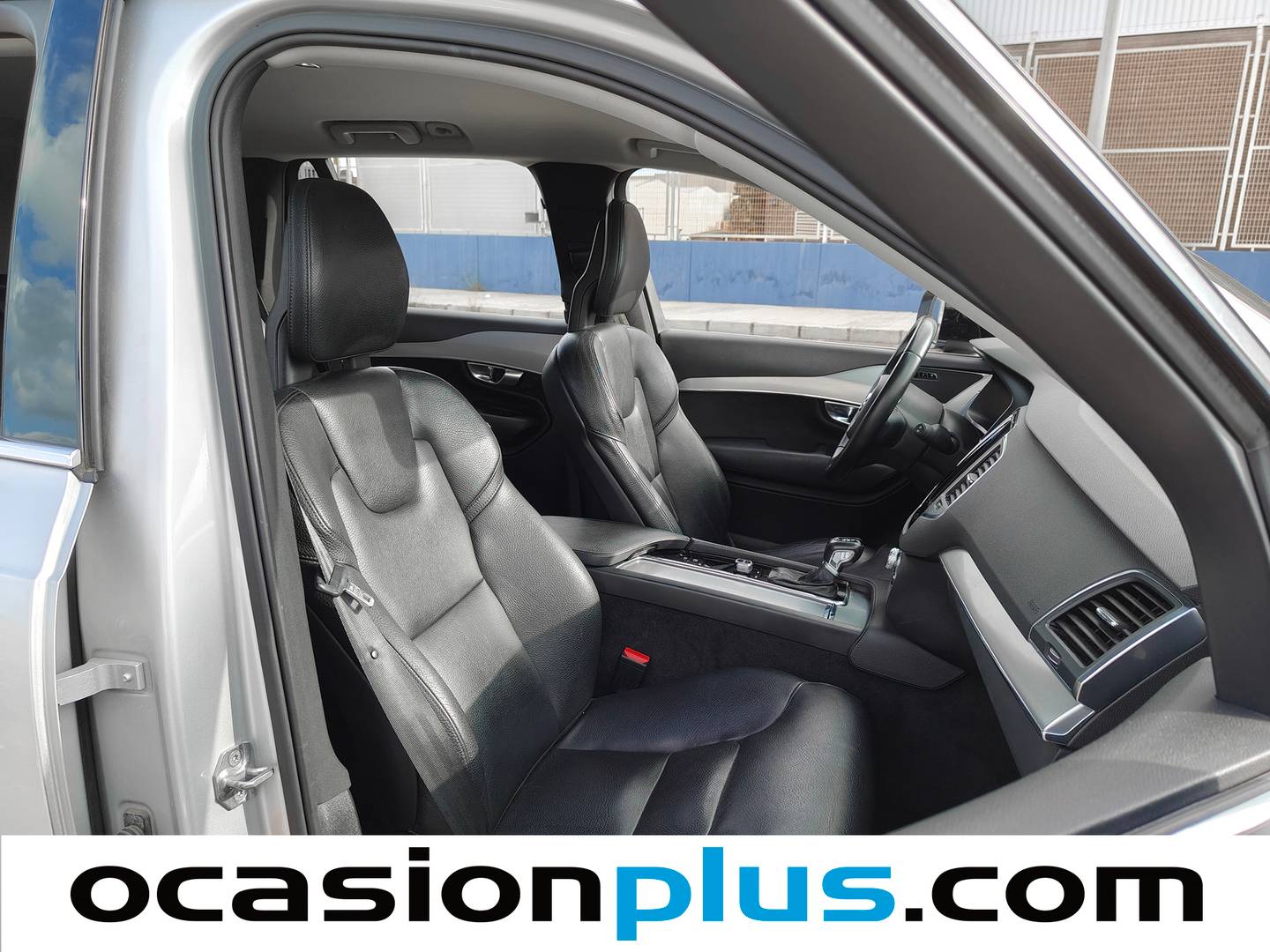 Acabados Volvo XC90 Volvo XC90 D4 Momentum Auto (190 CV)