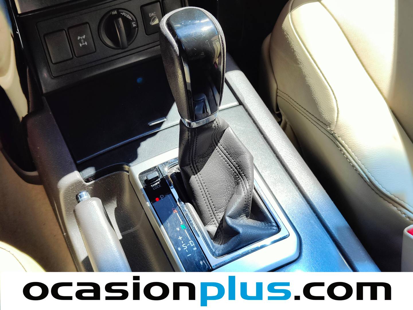 Toyota Land Cruiser Toyota Land Cruiser 2.8 D-4D VX Auto (177 CV) 7 Plazas de segunda mano