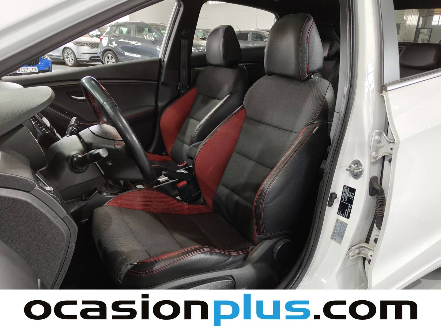 Foto asientos delanteros Hyundai i30 Hyundai i30 1.6 TGDI Turbo Sky Nav  (186 CV)