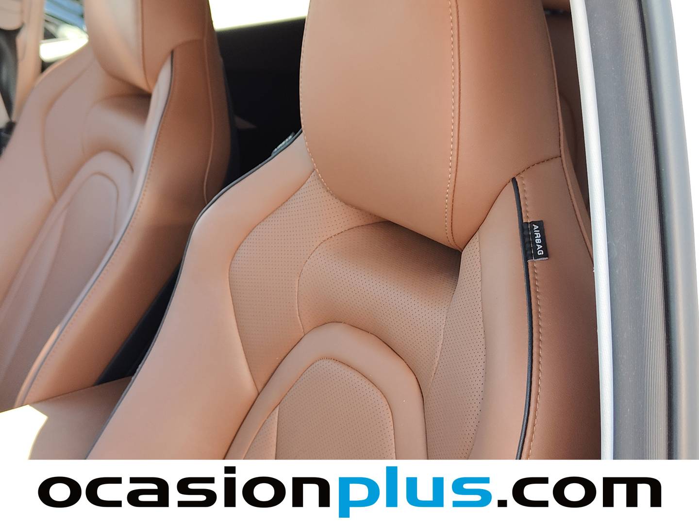 Foto OMODA 5 Omoda 5 1.6 T-GDI Comfort DCT  (185 CV)