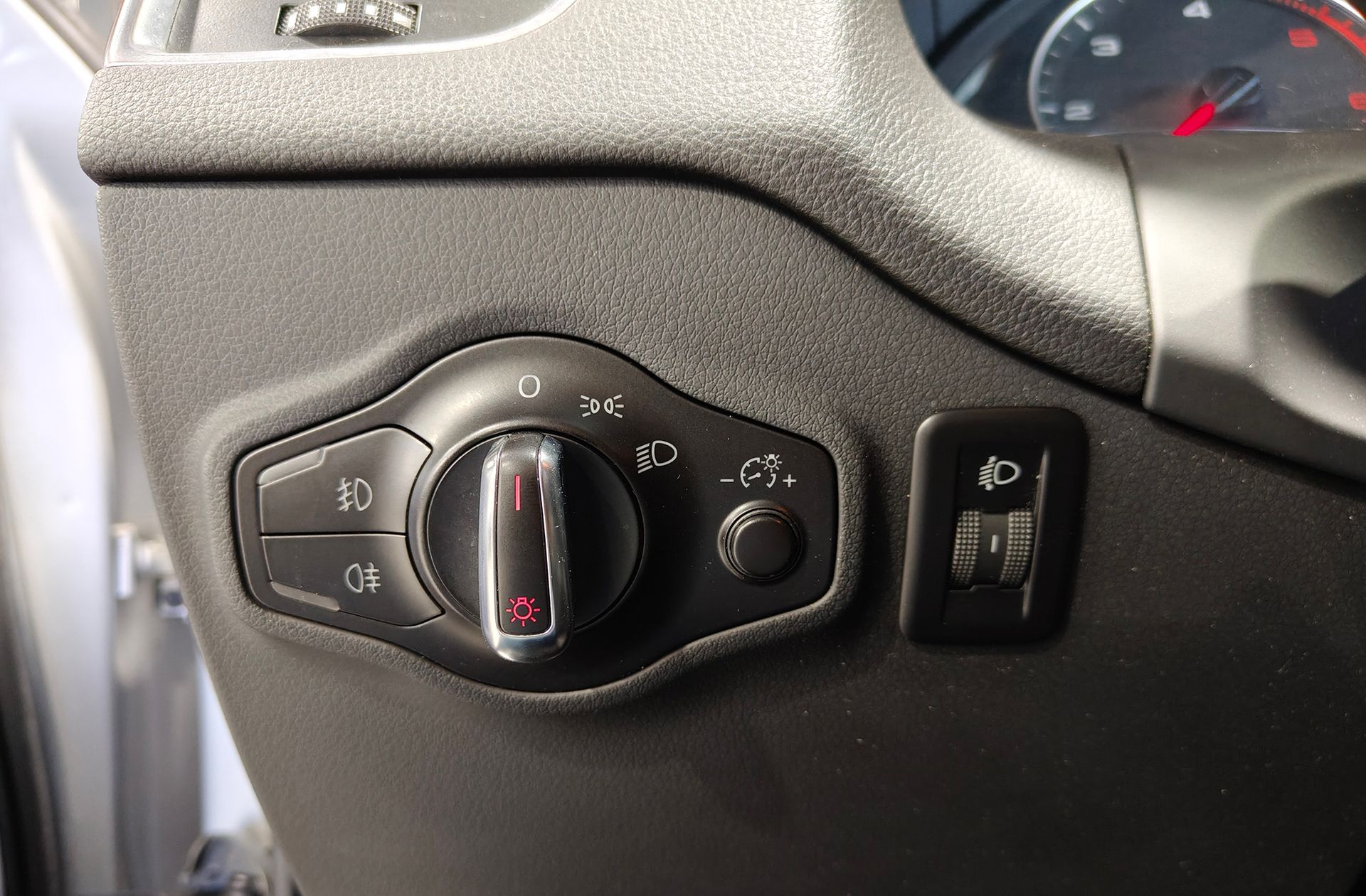 Audi Q5 2.0 TDI DPF quattro S tronic - foto 23