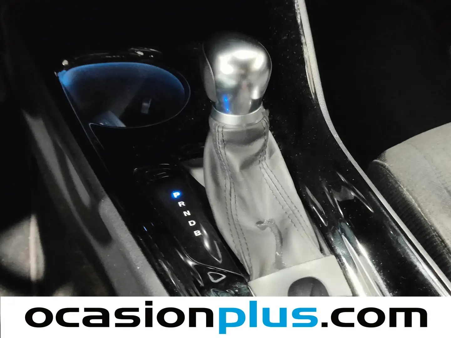 Foto Toyota C-HR Toyota C-HR 1.8 125H Advance (122 CV)