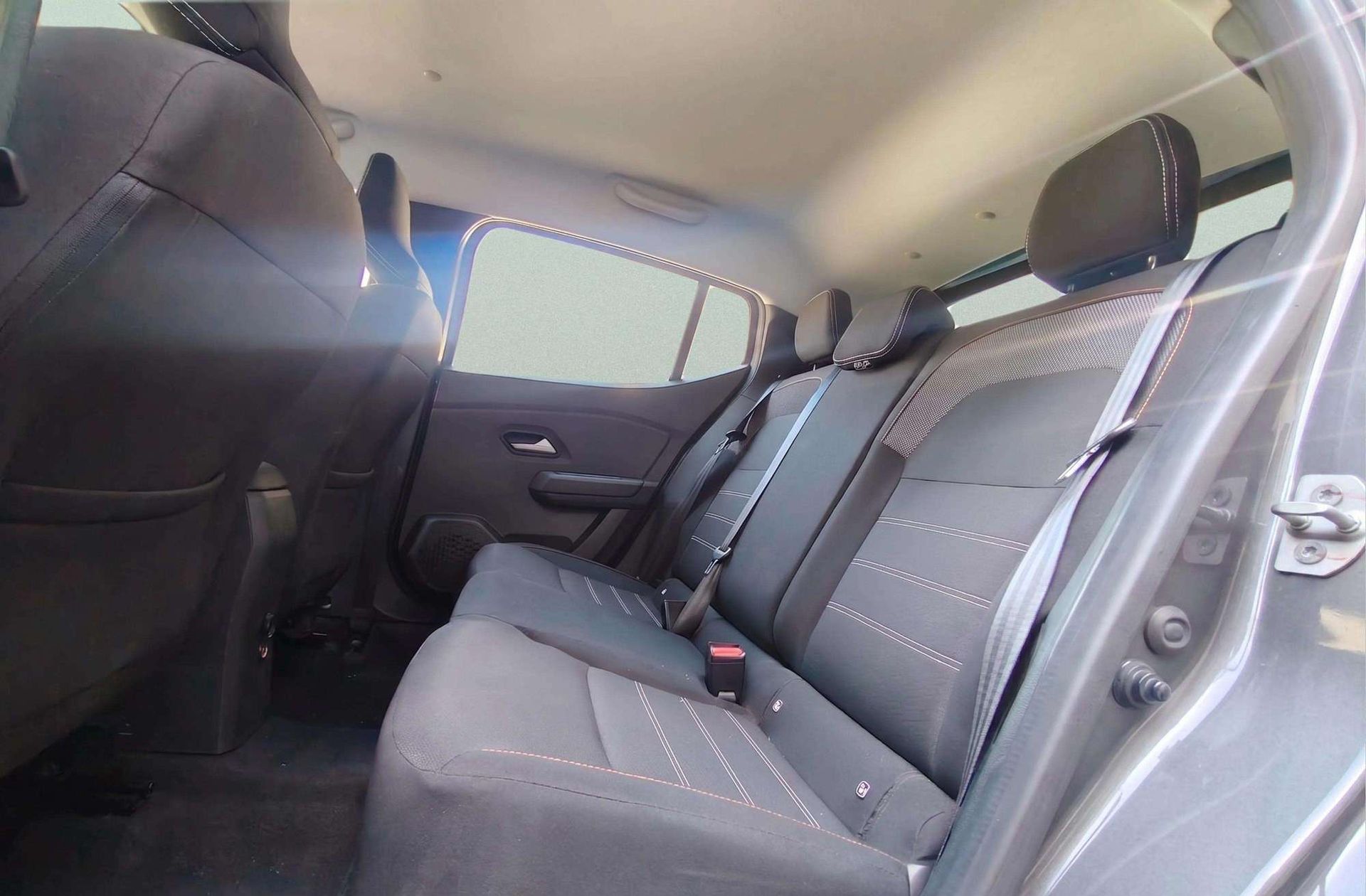 Dacia Sandero Stepway Expression TCe - foto 12