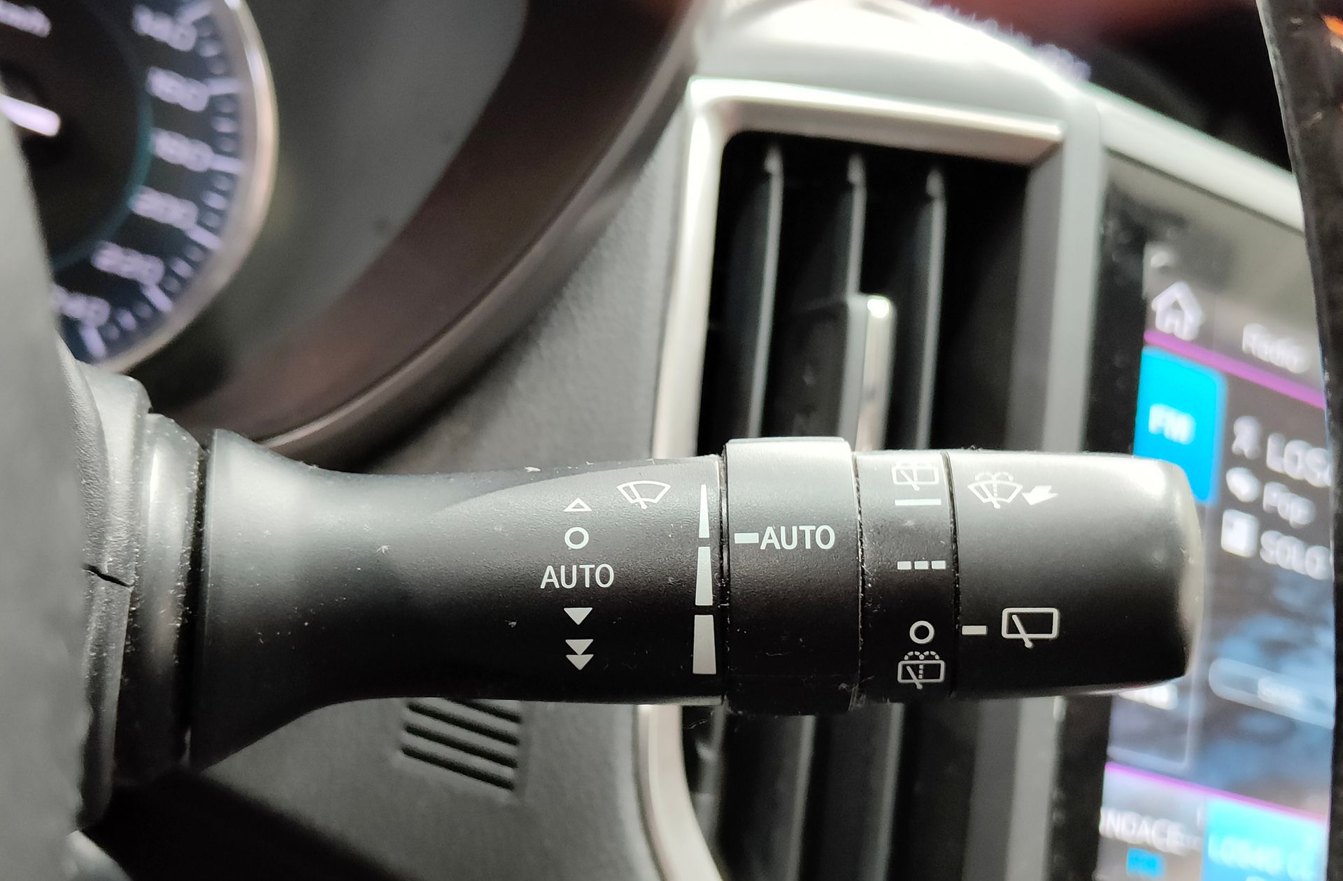 Subaru XV 2.0i Hybrid Executive Plus CVT - foto 34