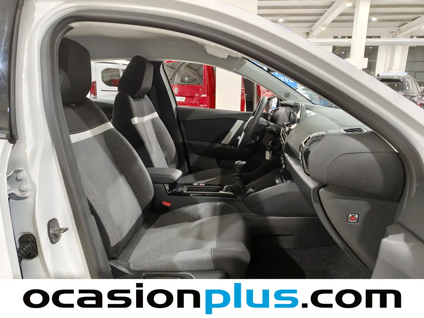 Foto Citroën C4 X Citroen C4 X PureTech 100 S&S 6v You (102 CV)